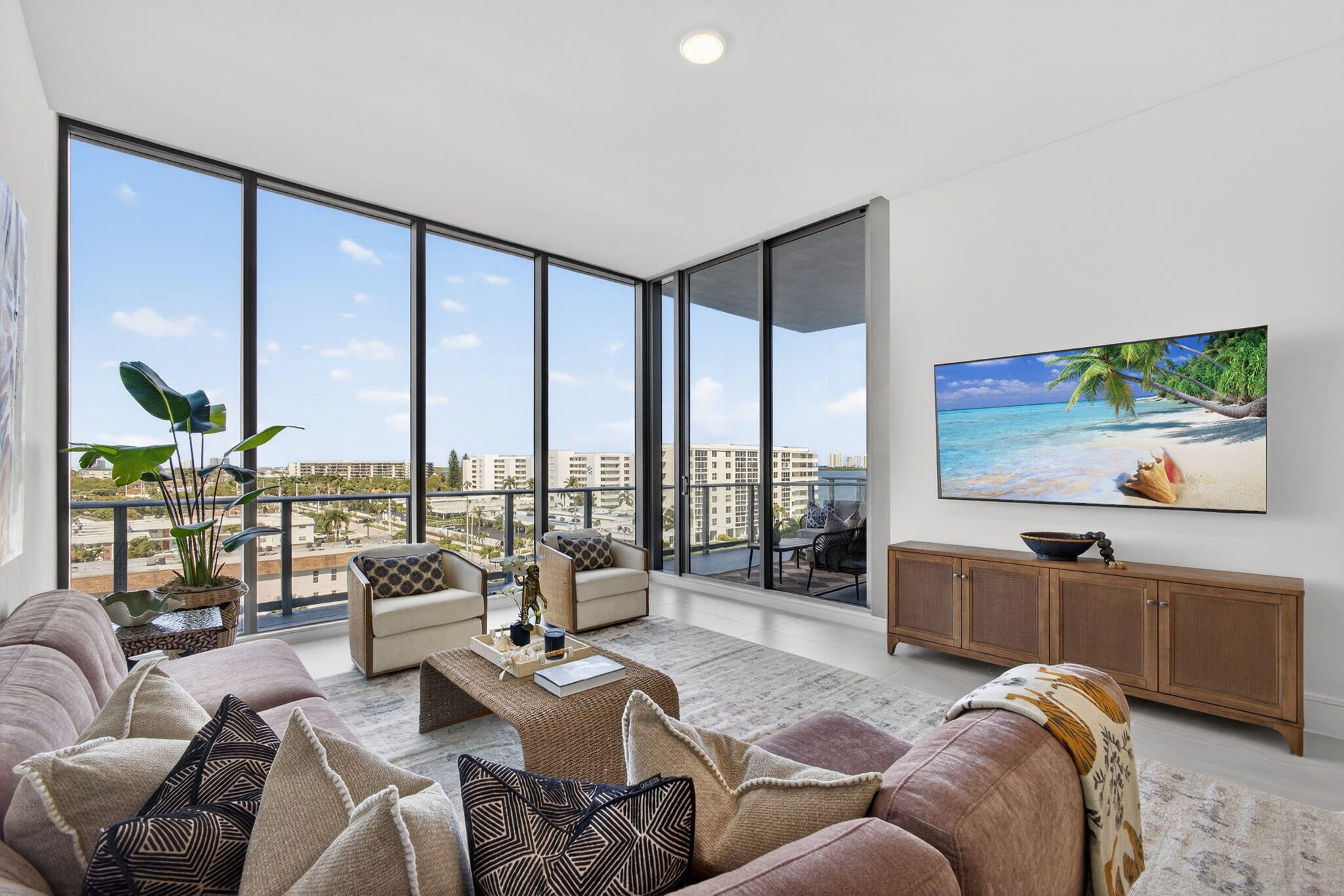 220 Lake Shore Drive 605, Lake Park Unit: 605