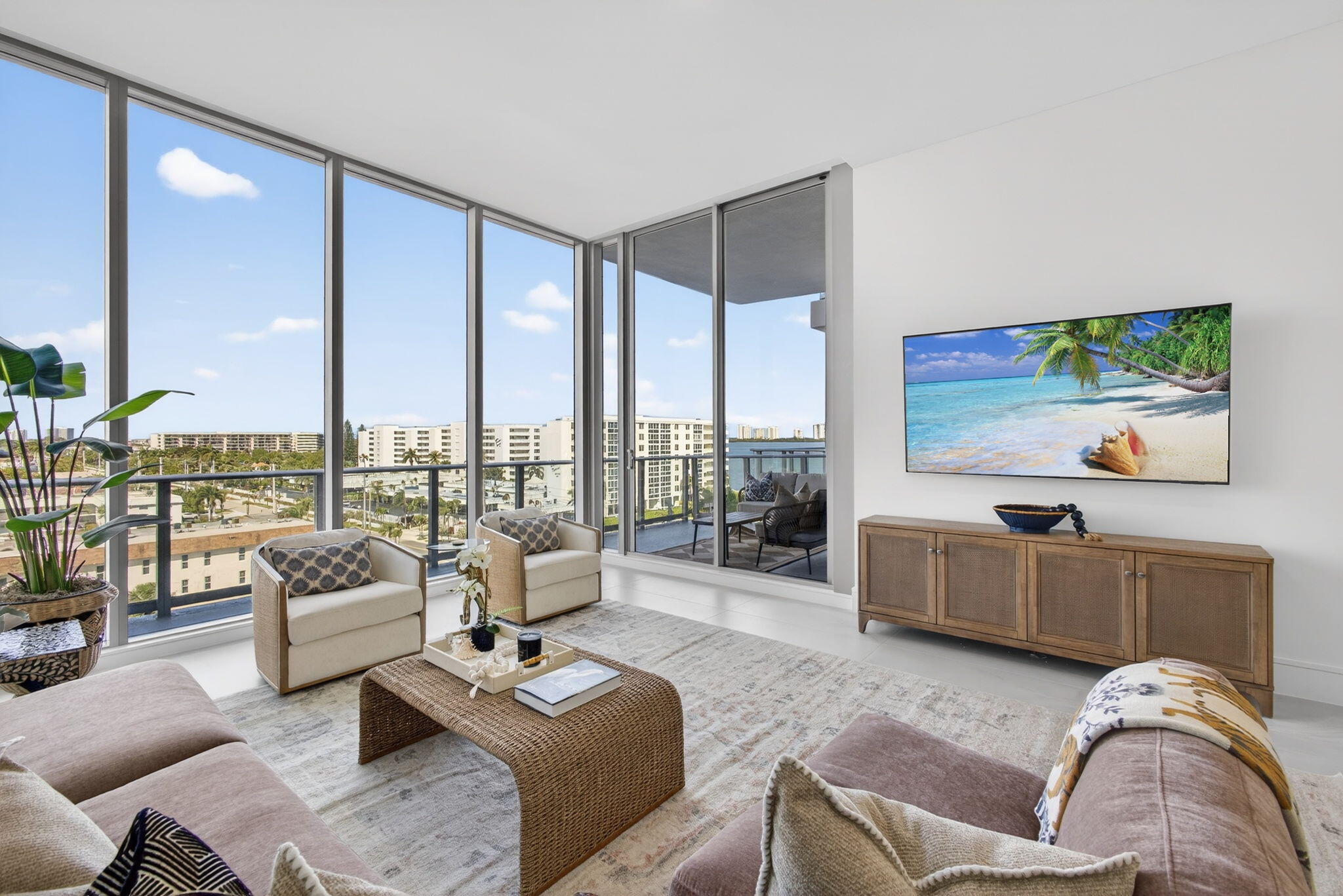 220 Lake Shore Drive 605, Lake Park Unit: 605