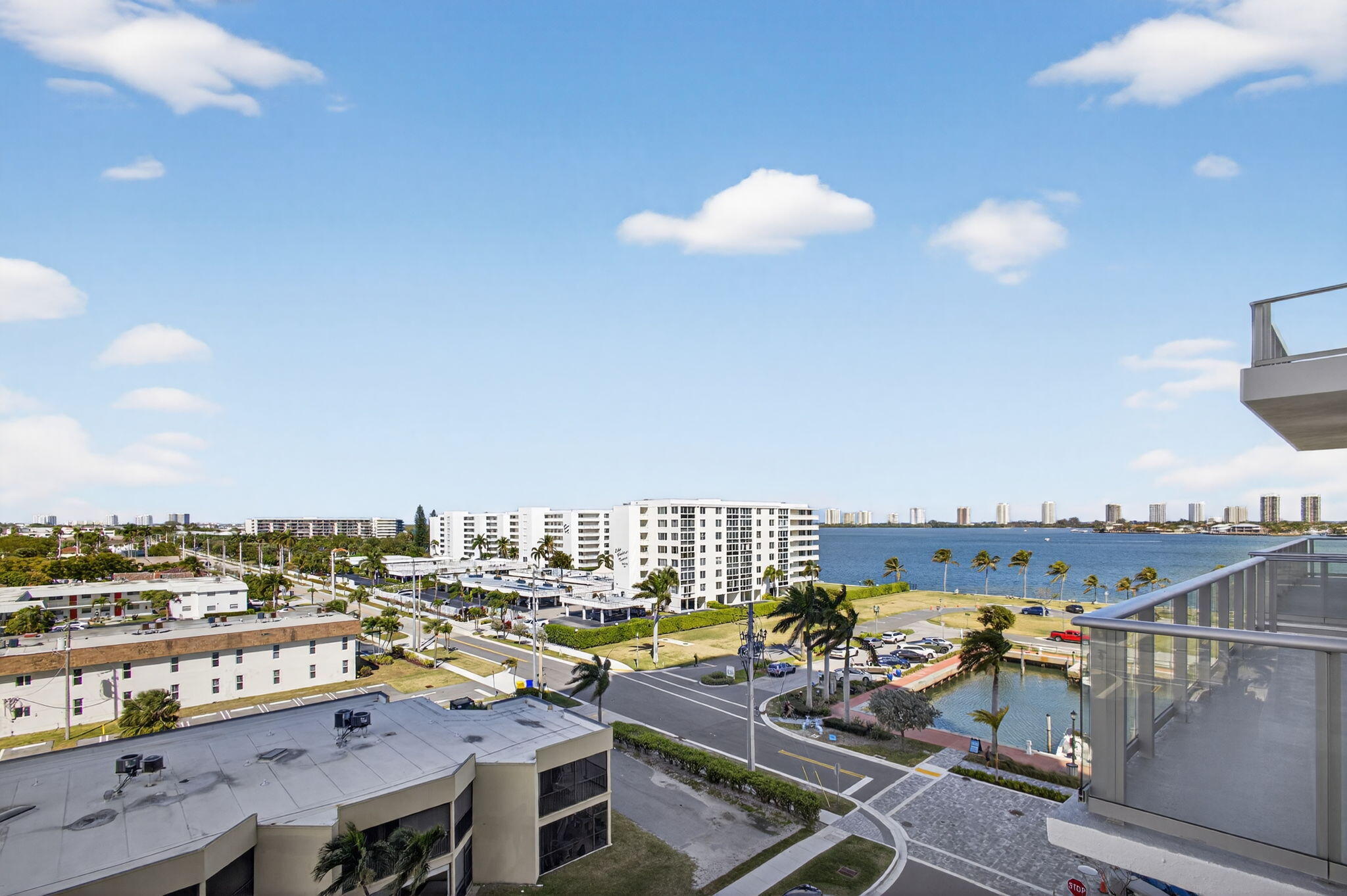 220 Lake Shore Drive 605, Lake Park Unit: 605