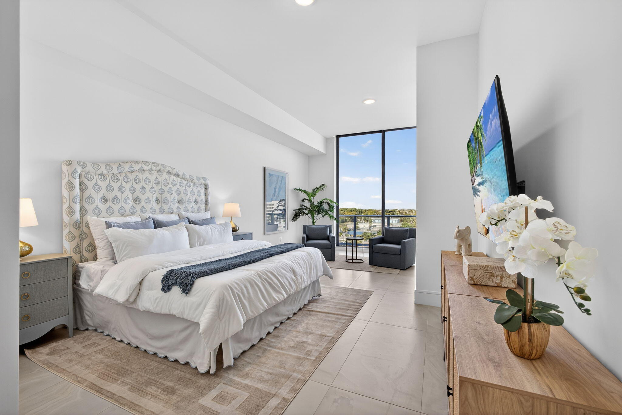 220 Lake Shore Drive 605, Lake Park Unit: 605