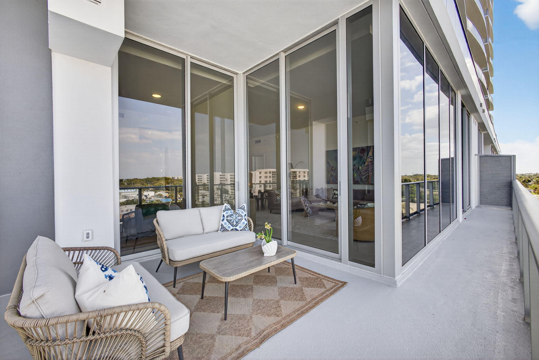 220 Lake Shore Drive 605, Lake Park Unit: 605