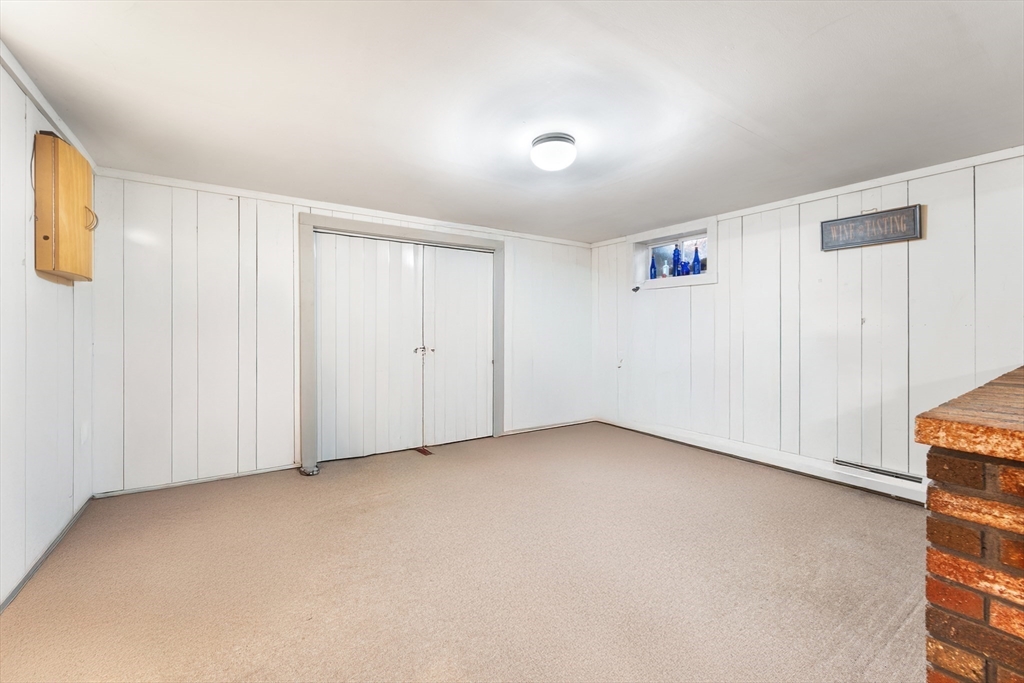 42 S. Hunt Rd