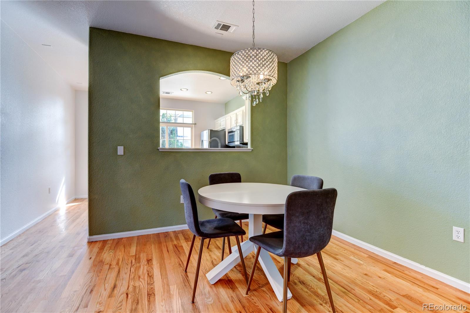 9861 E Carolina Place