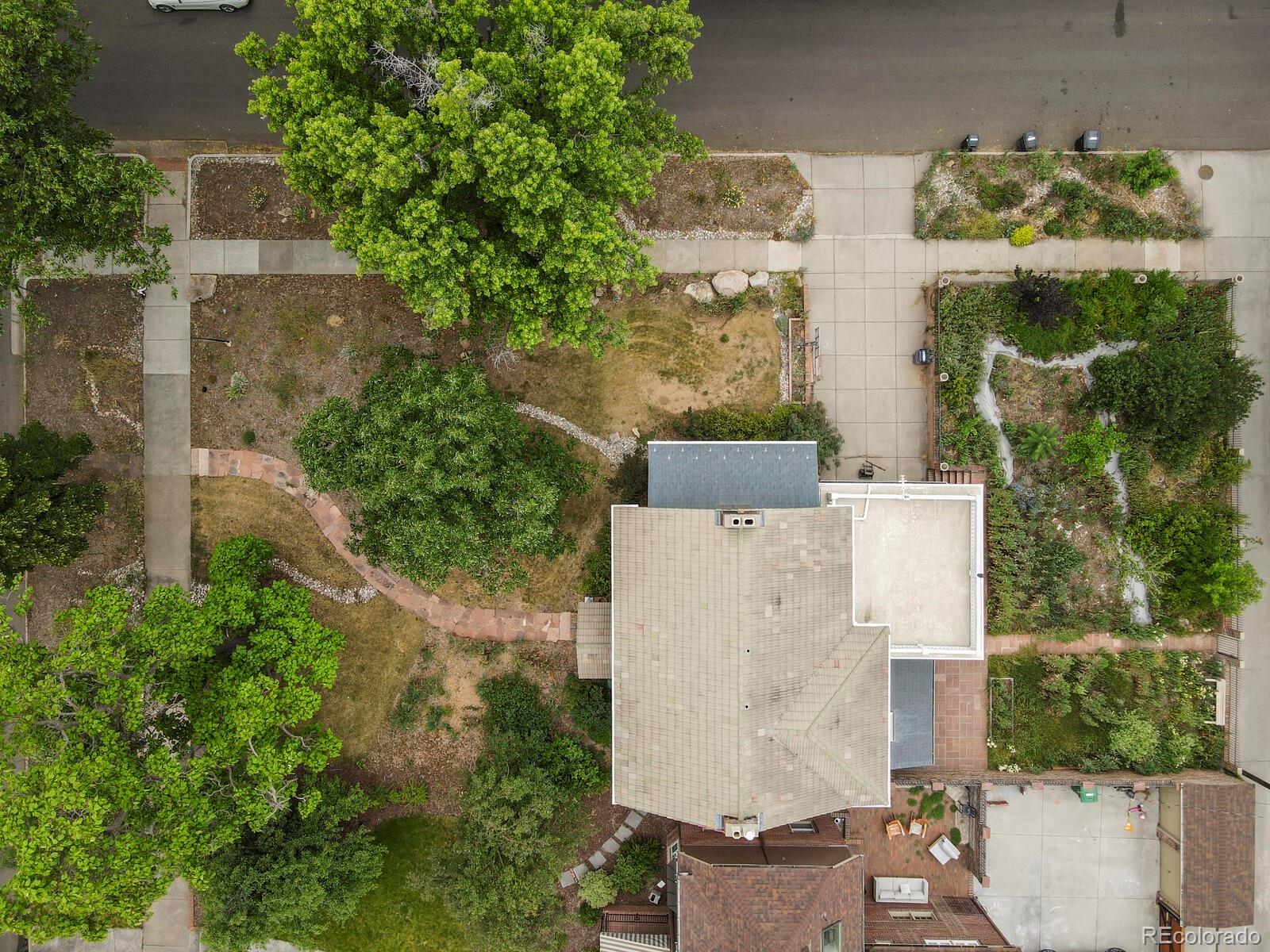 6005 E 17th Avenue Parkway