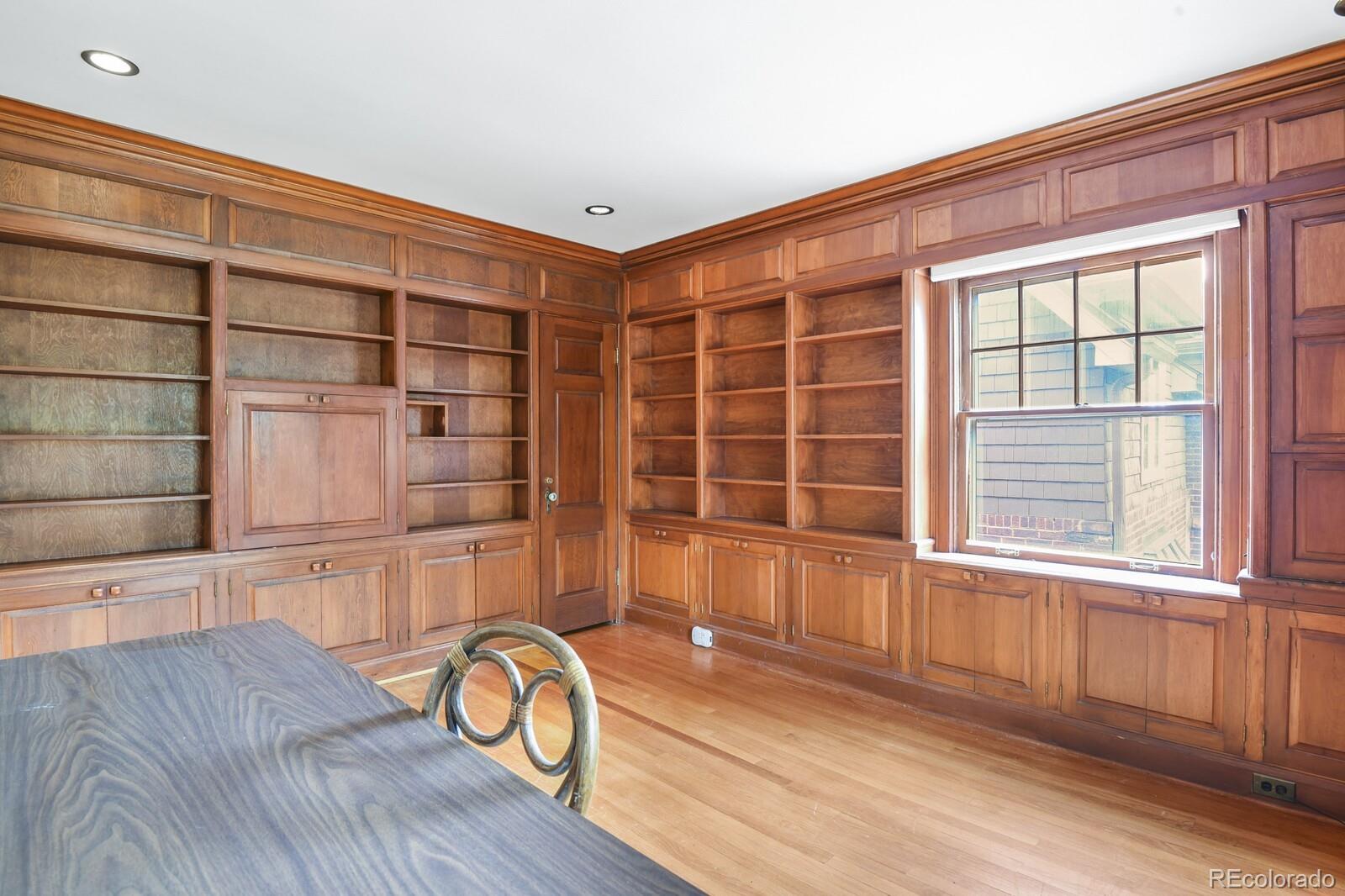 6005 E 17th Avenue Parkway