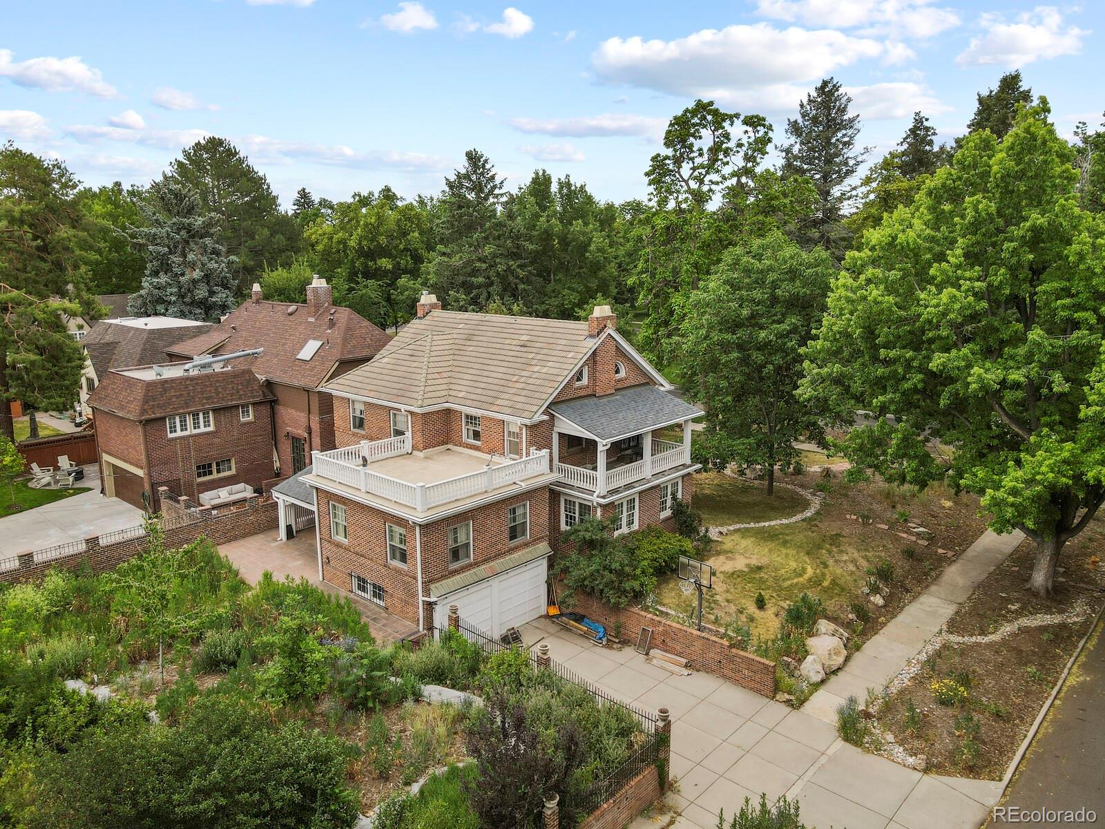 6005 E 17th Avenue Parkway