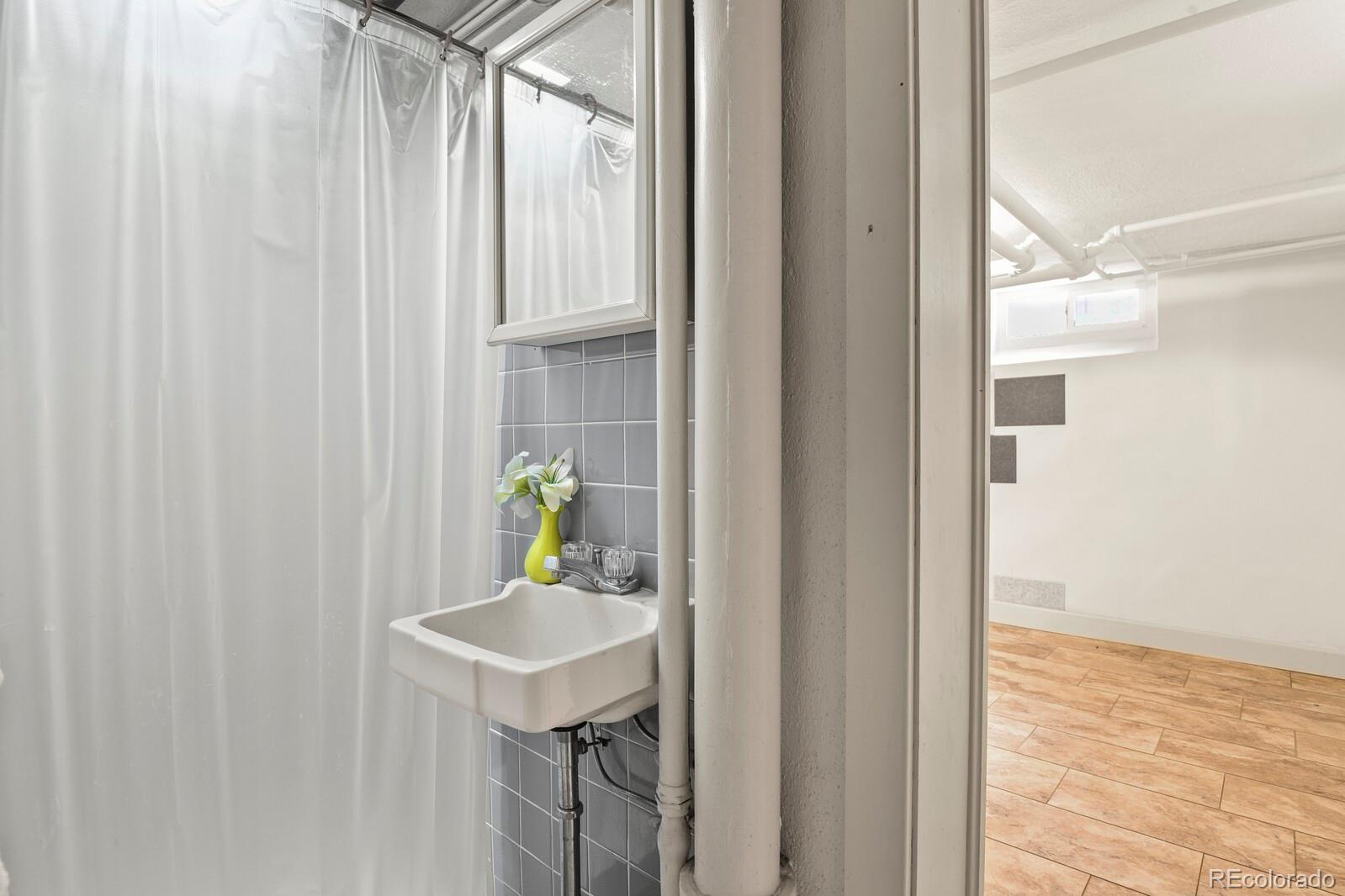 6005 E 17th Avenue Parkway