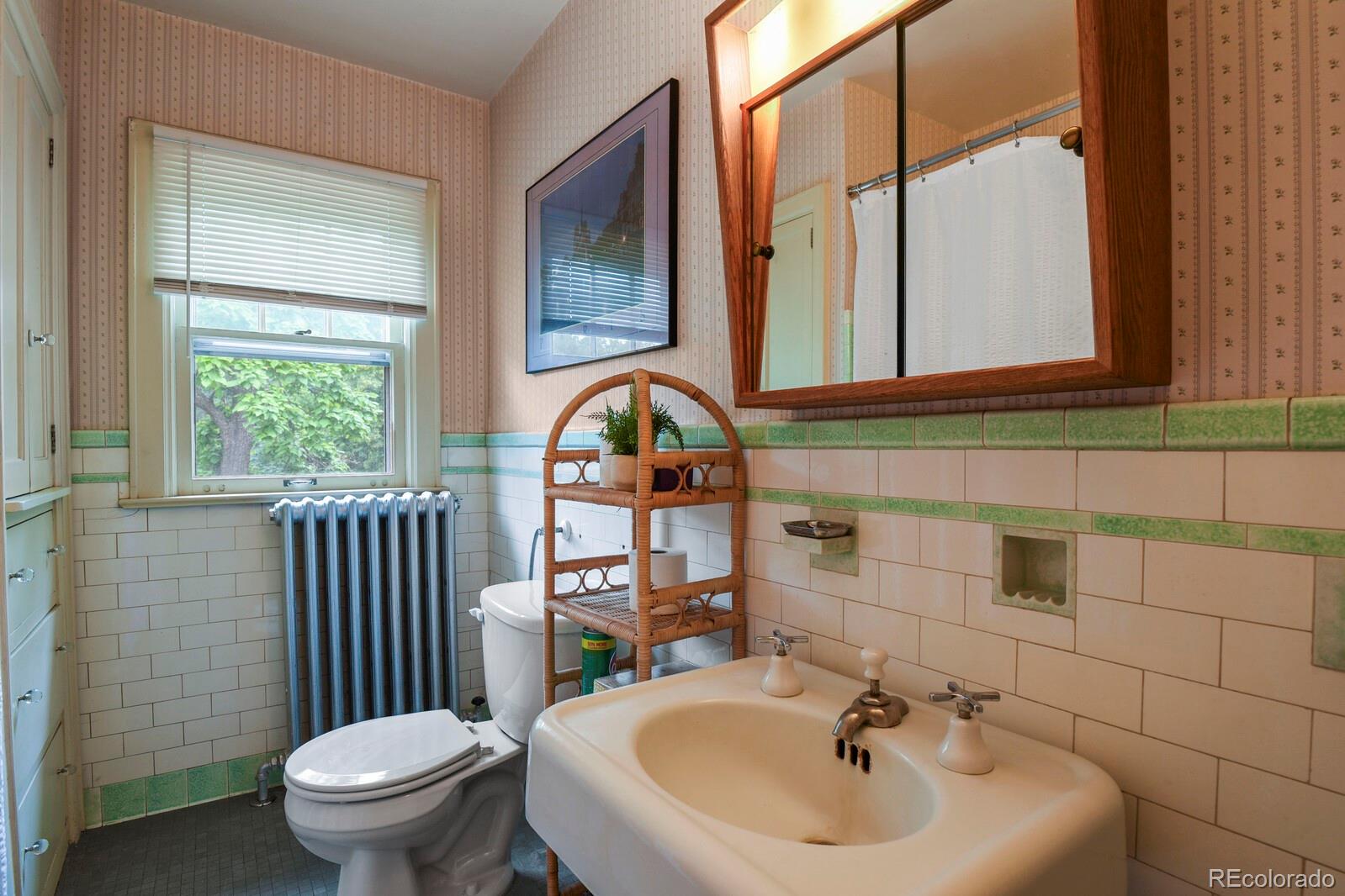 6005 E 17th Avenue Parkway