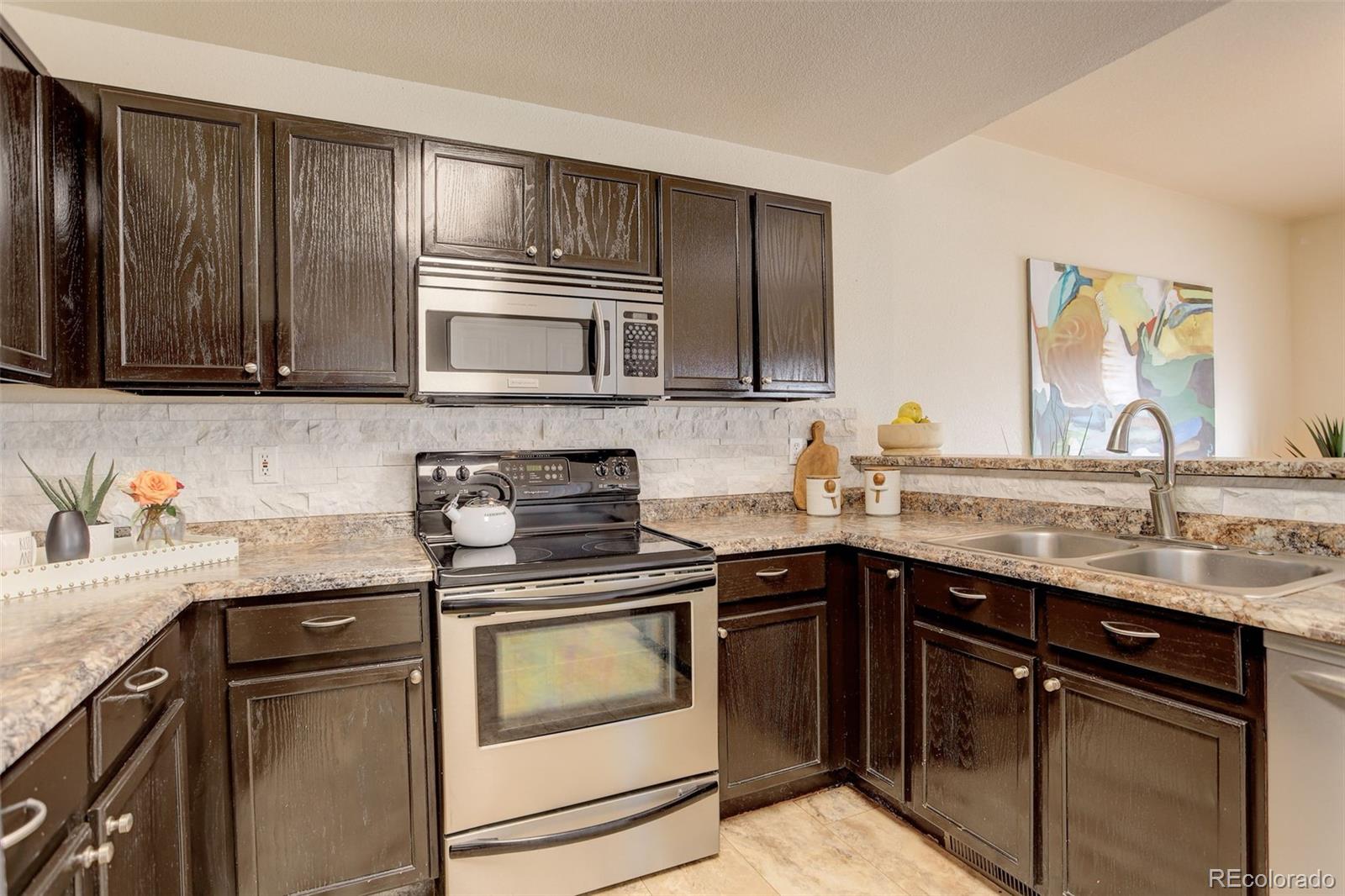 15555 E 40th Avenue Unit: 30