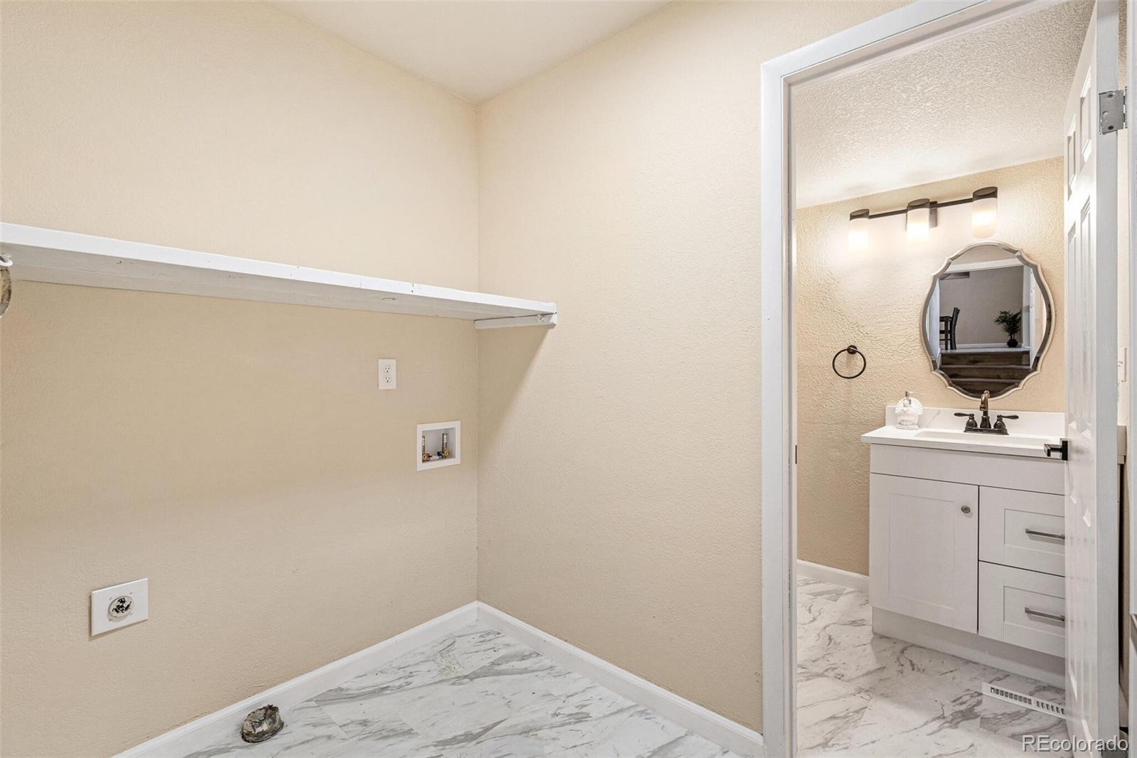 14189 E Gunnison Place