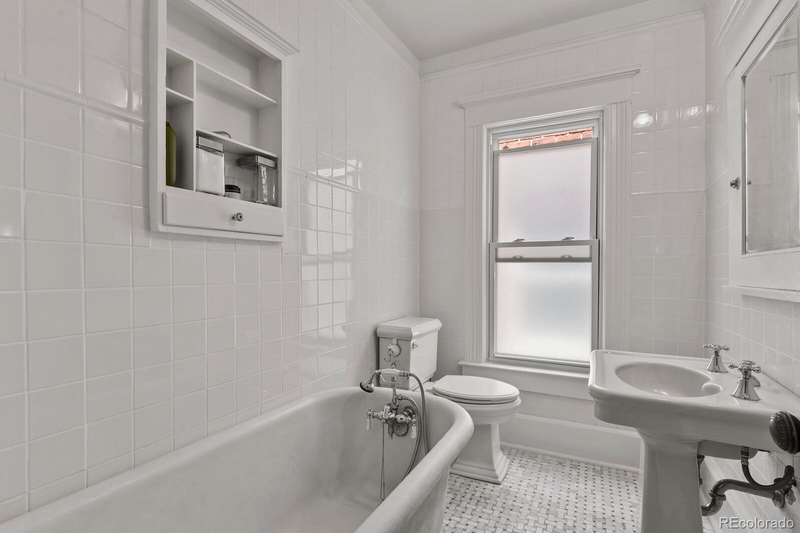 2235 N Gilpin Street