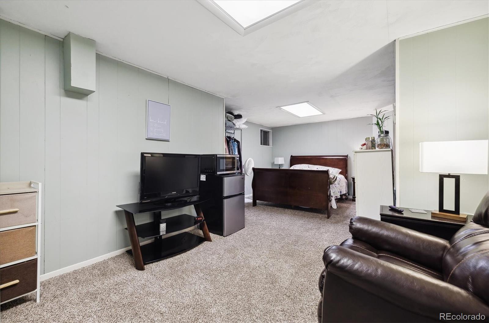 11134 E Linvale Drive