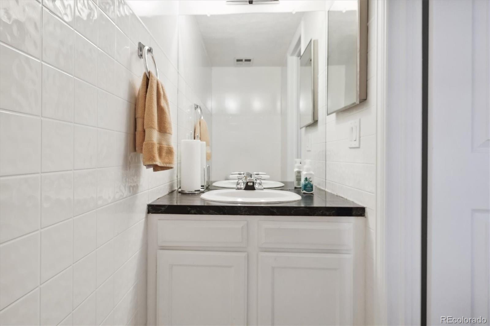 11134 E Linvale Drive