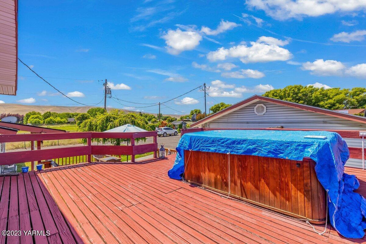 3204 S 79th Ave