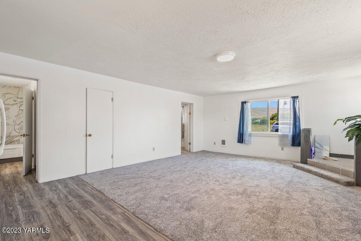3204 S 79th Ave