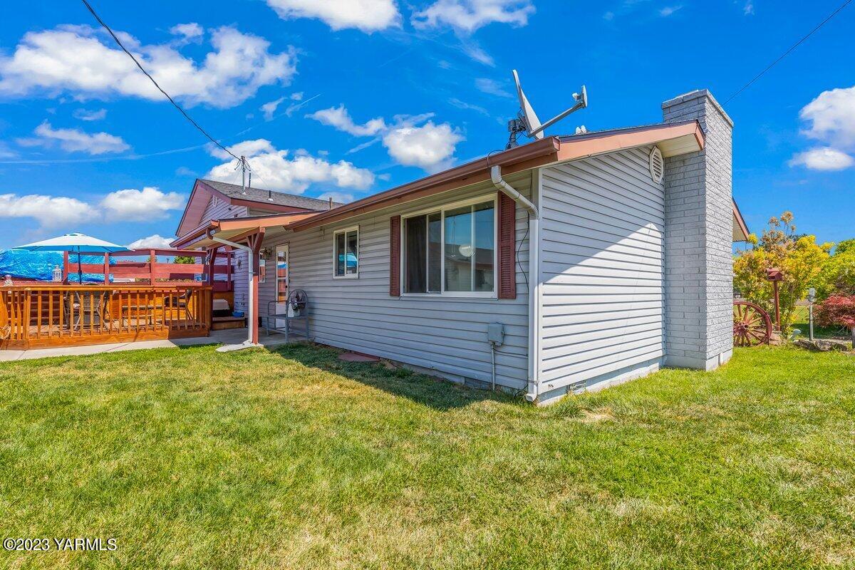 3204 S 79th Ave