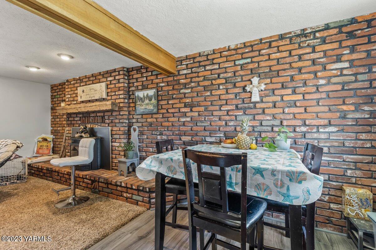3204 S 79th Ave