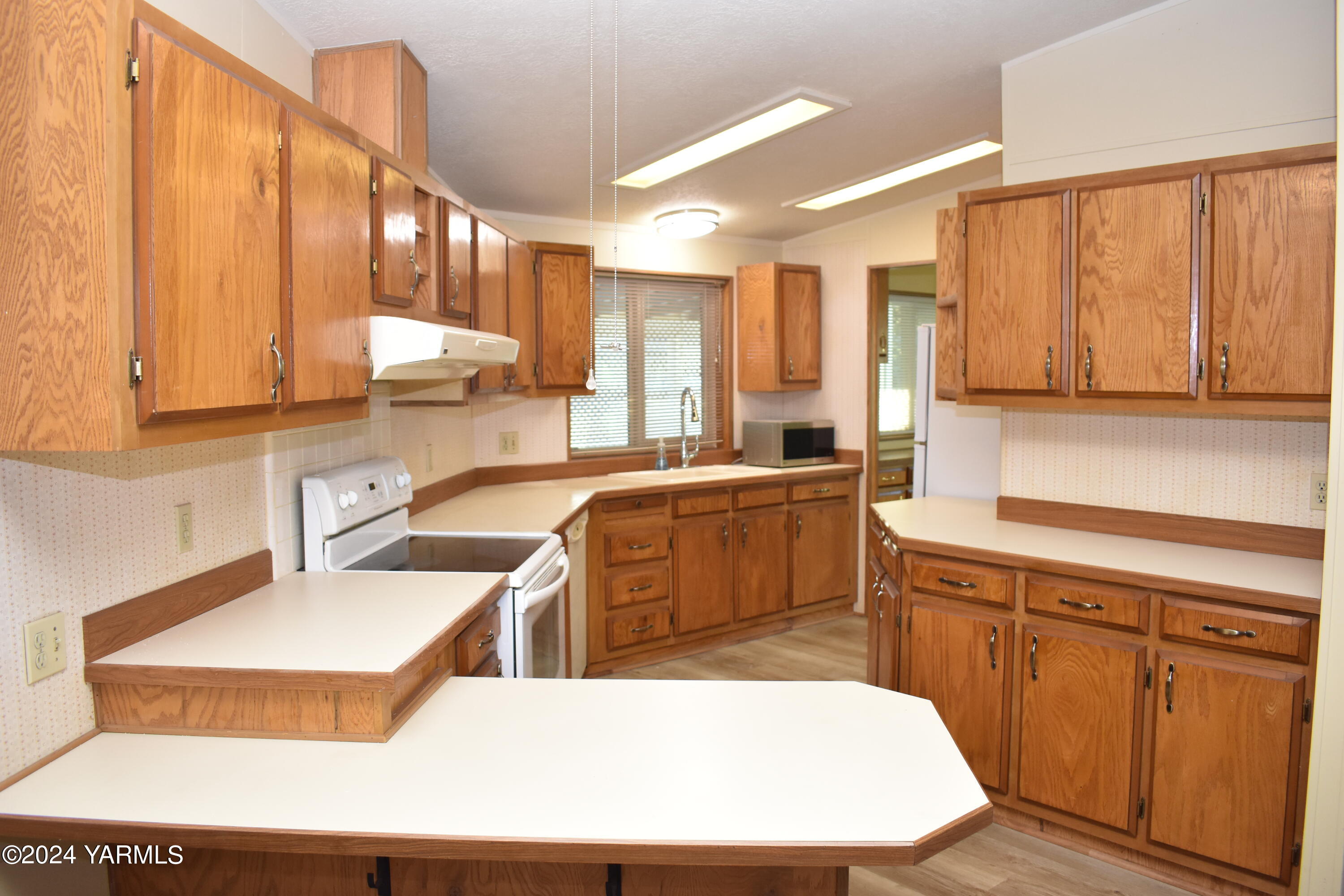 55 W Washington Ave Unit: 43