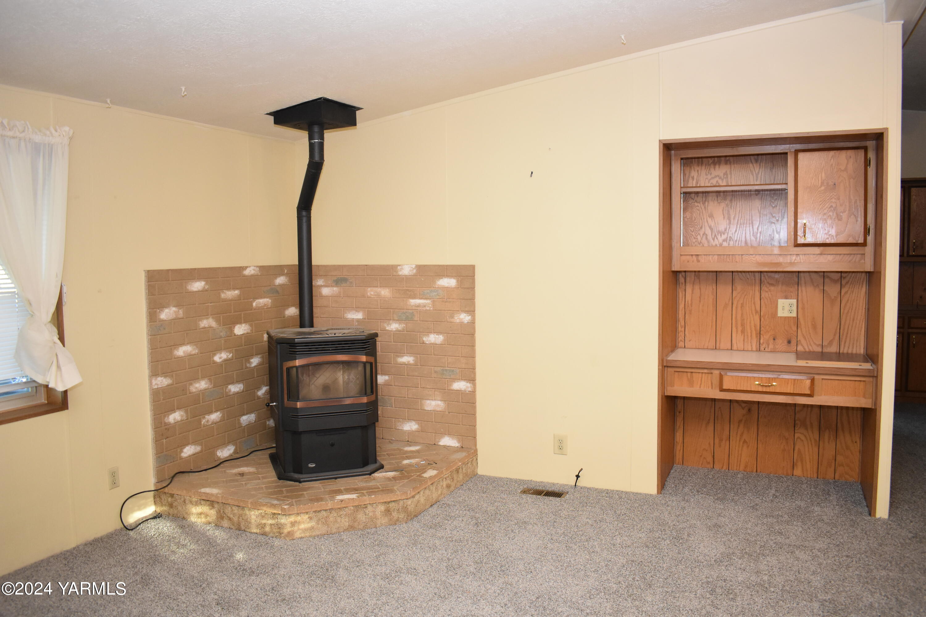 55 W Washington Ave Unit: 43