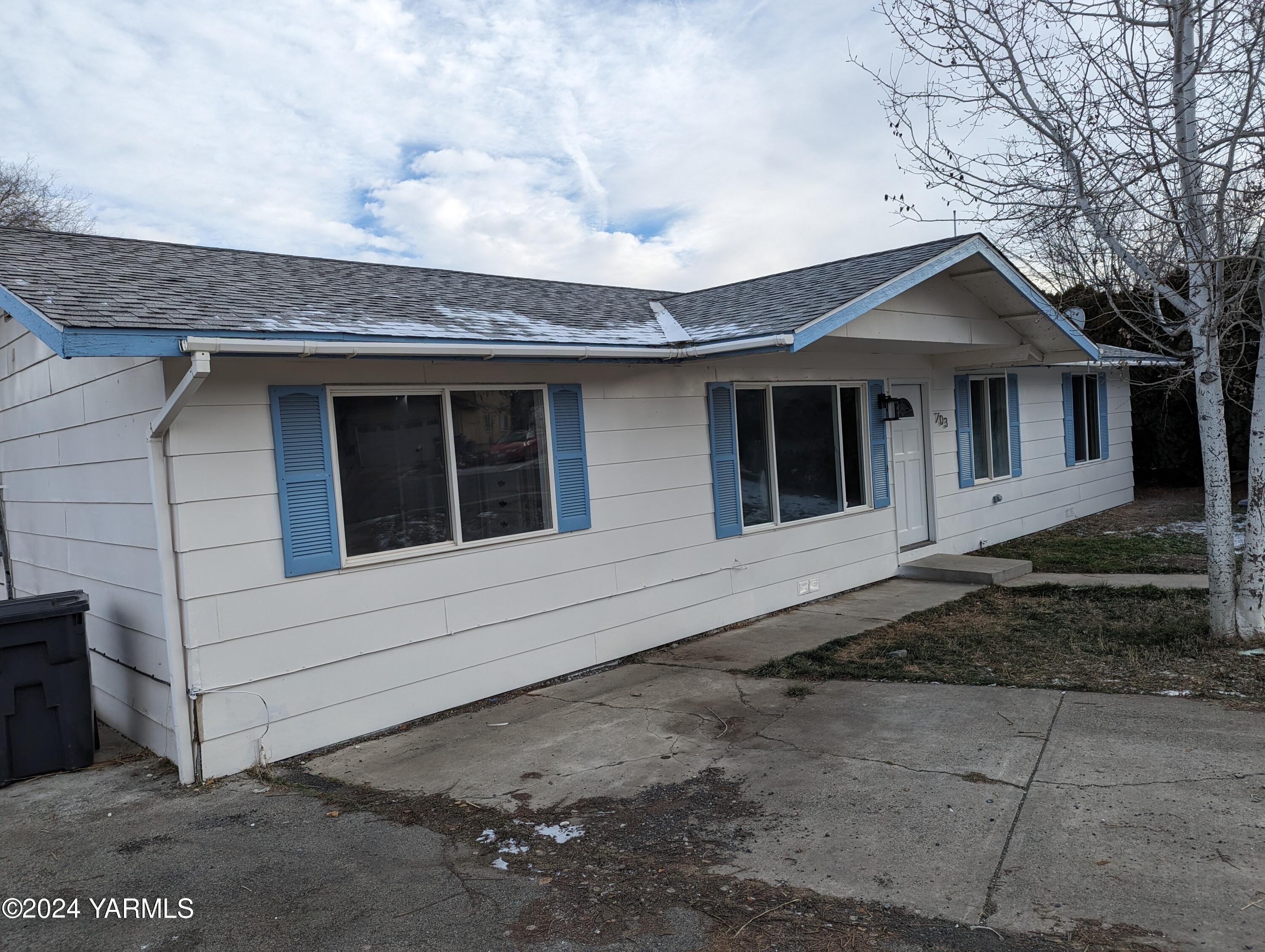 703 Daugherty Pl