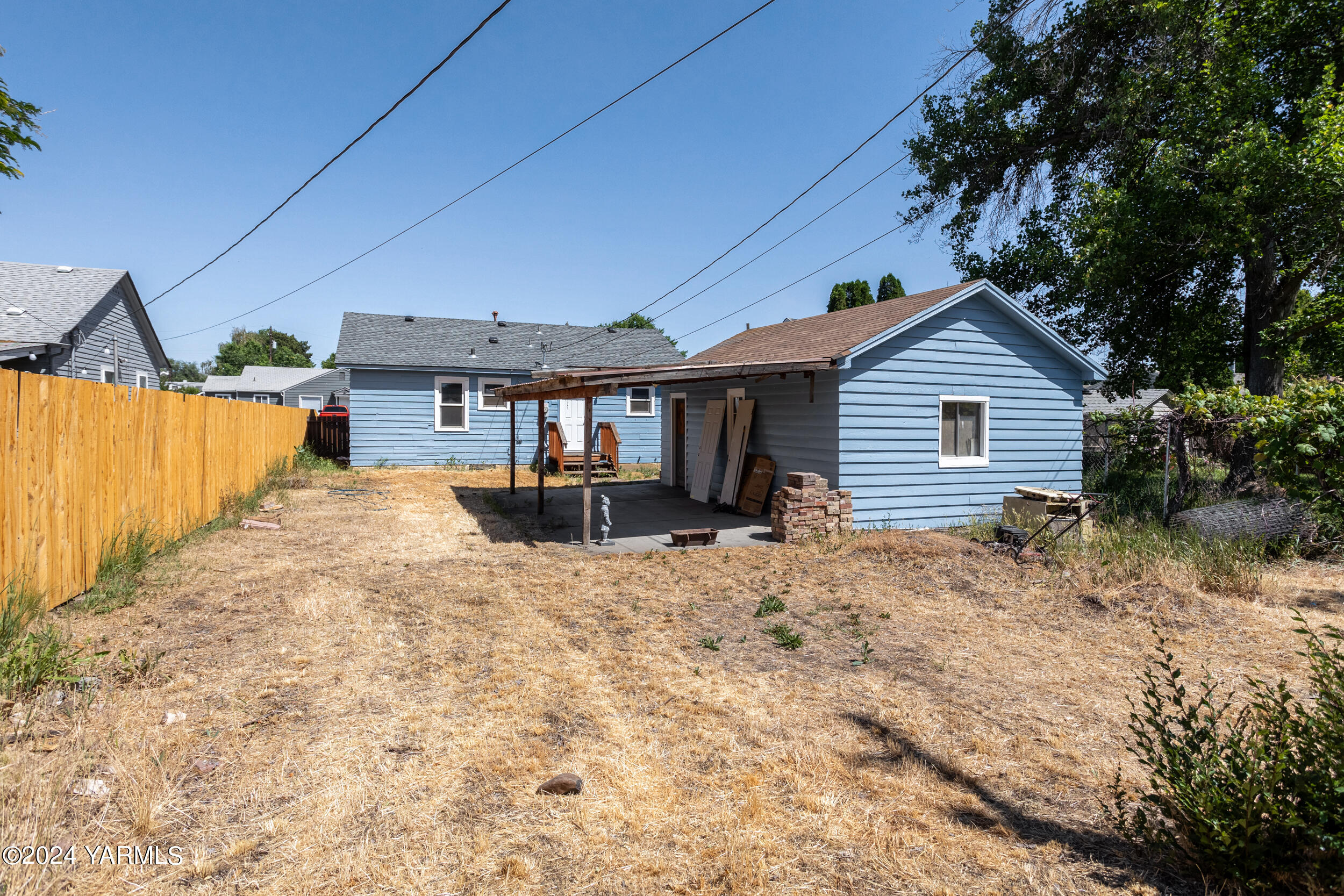 1116 S 9th Ave