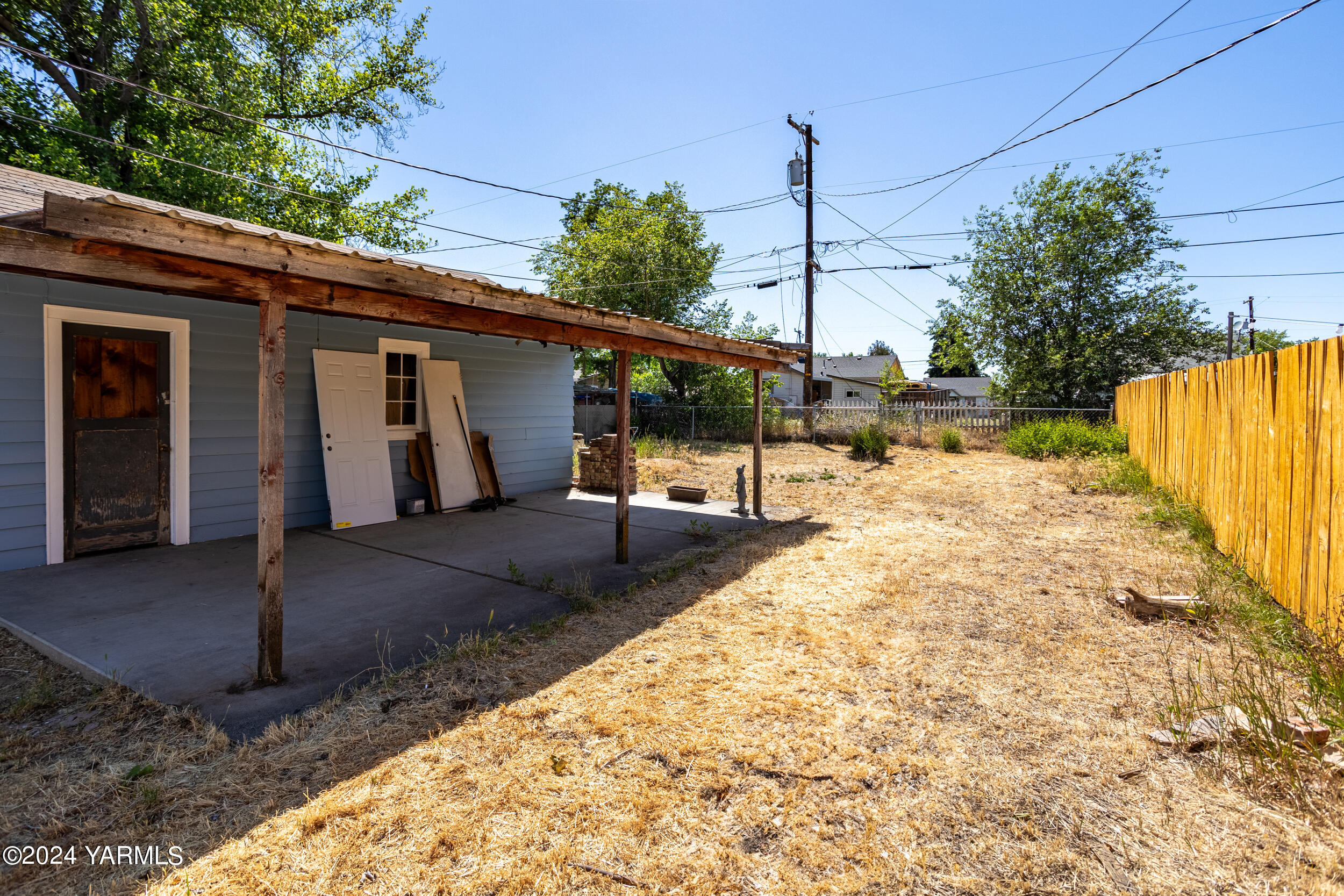 1116 S 9th Ave