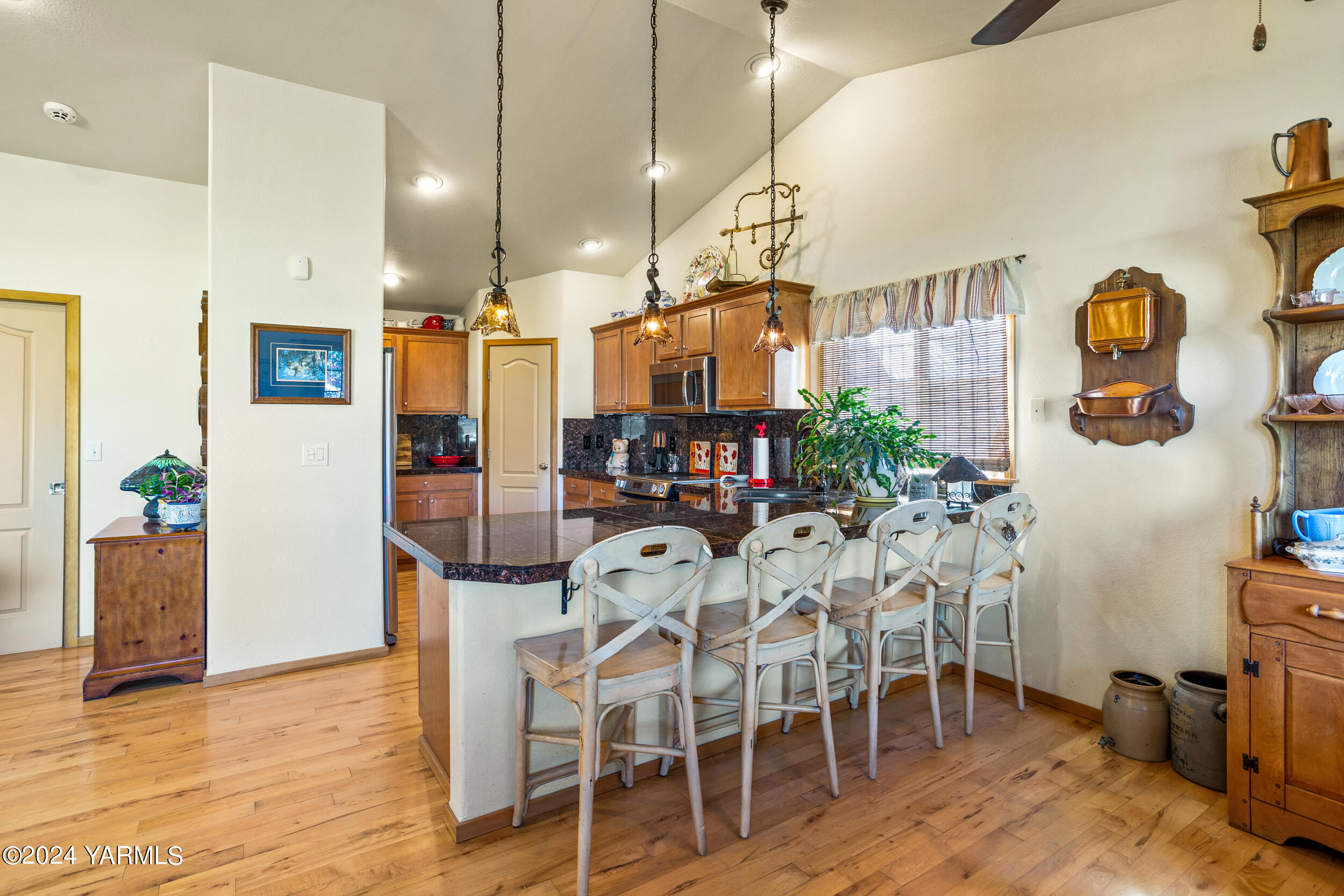 171 E Sinclair Ln