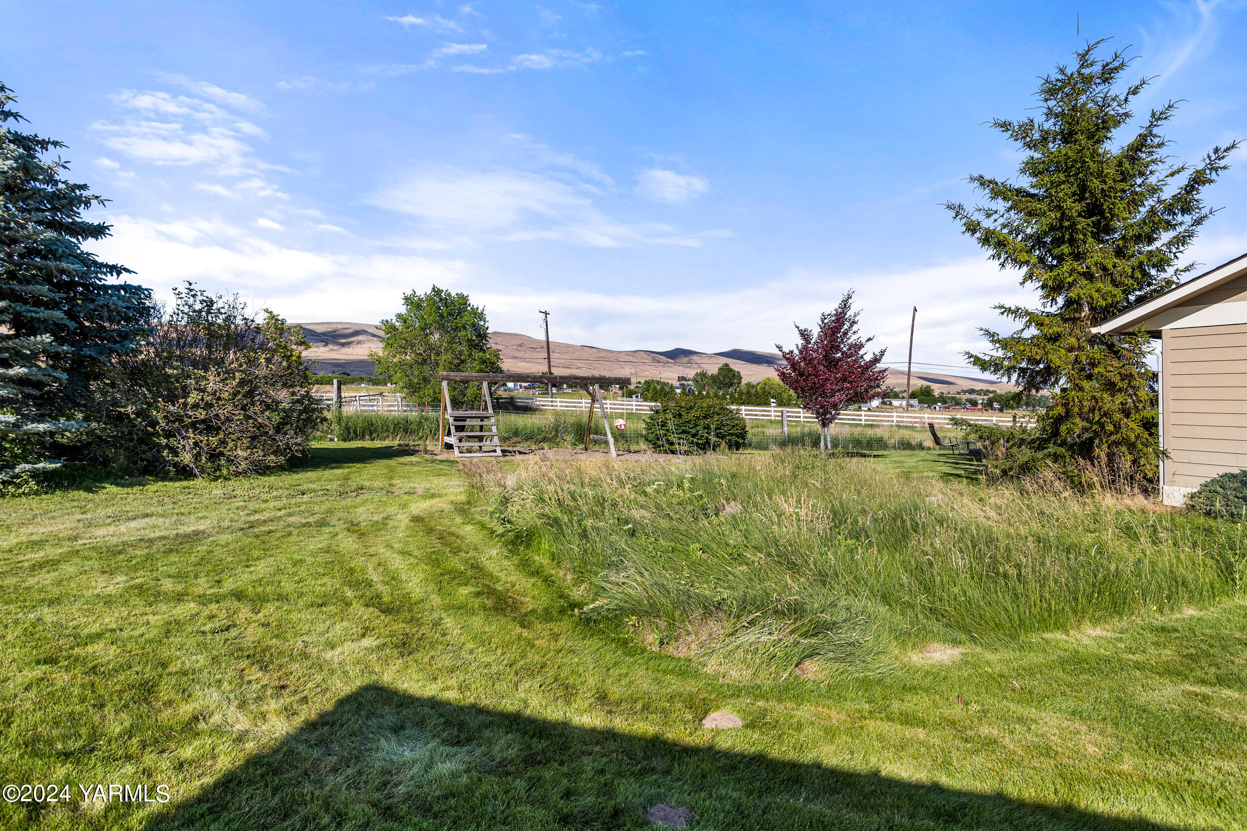 171 E Sinclair Ln