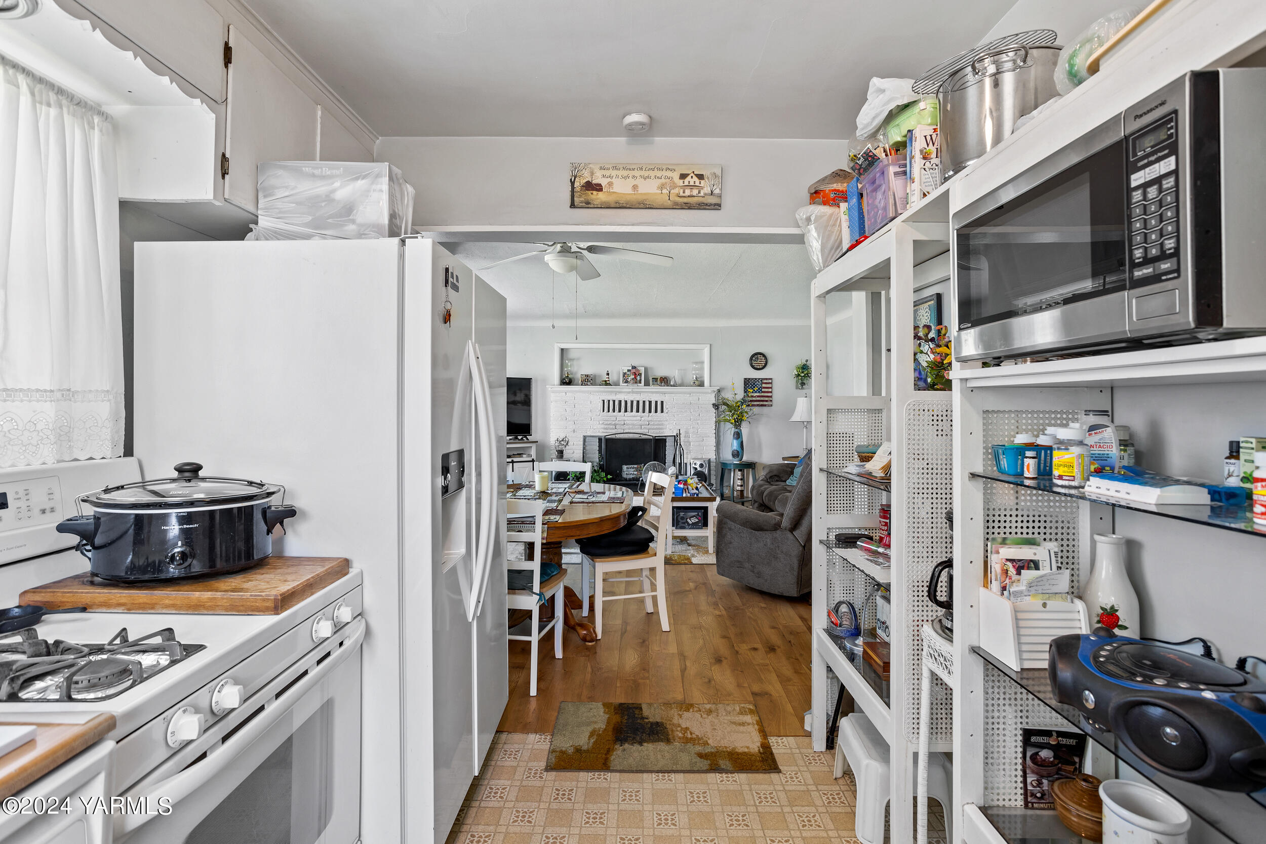 1203 Queen Ave