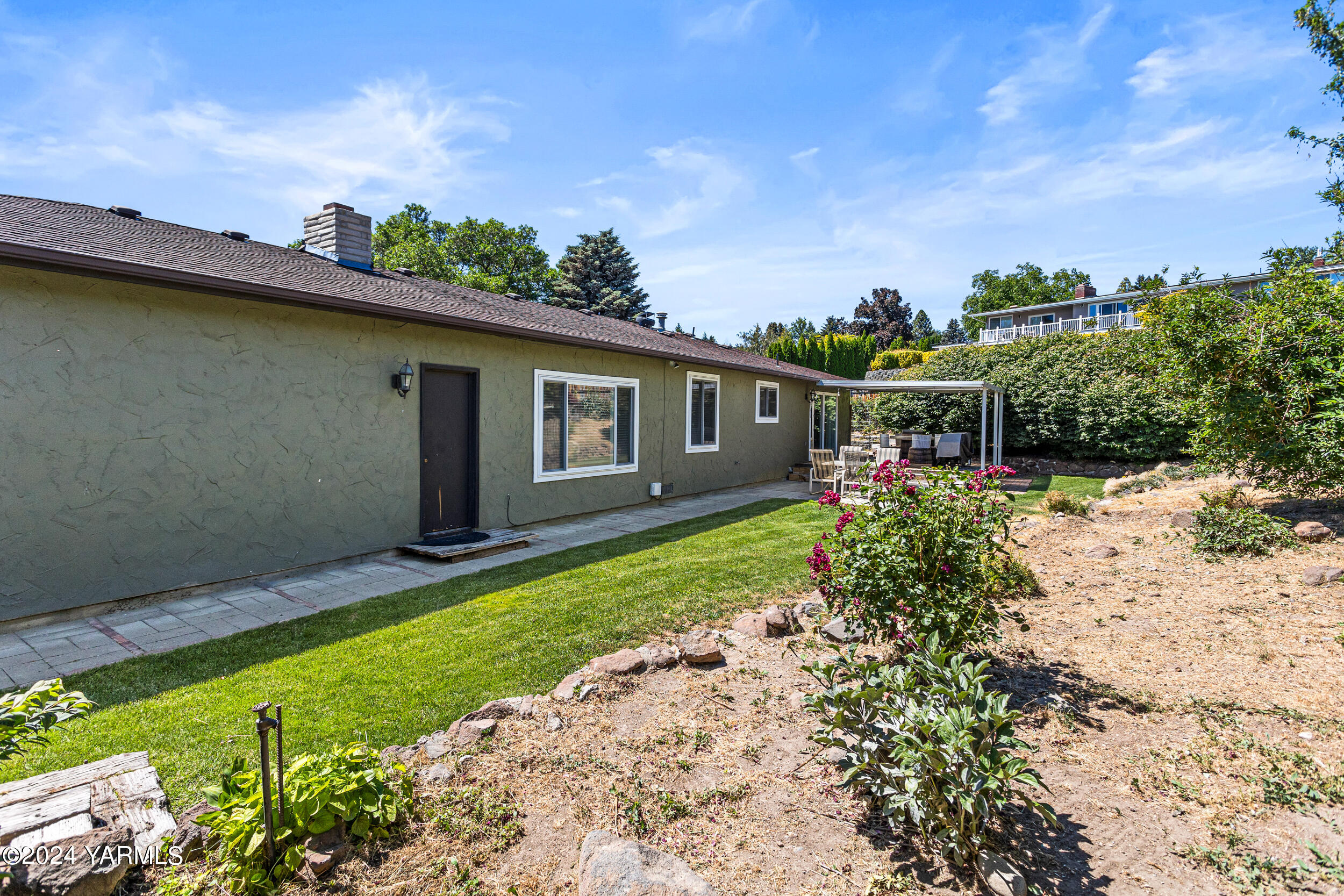207 N 86th Ave