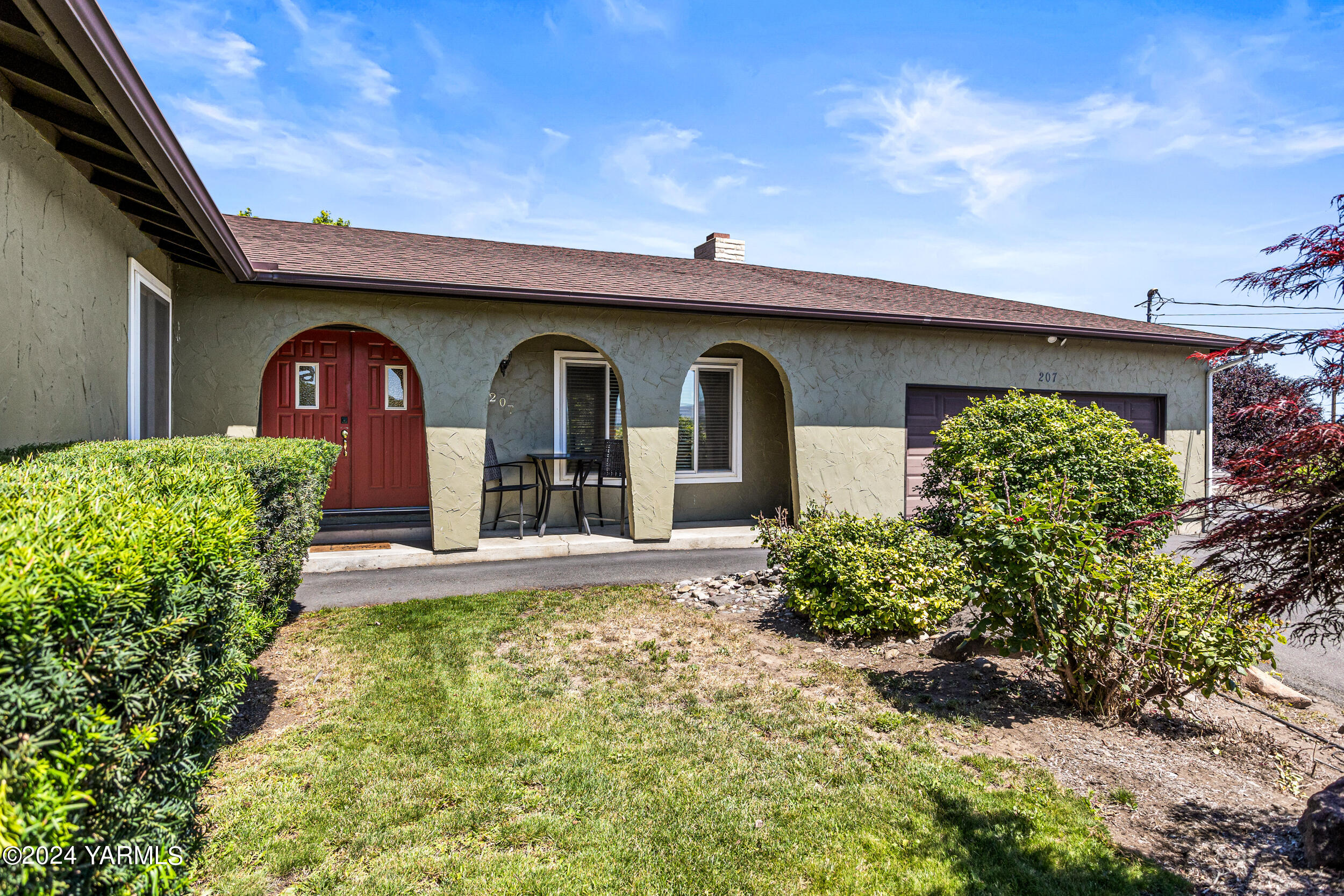 207 N 86th Ave