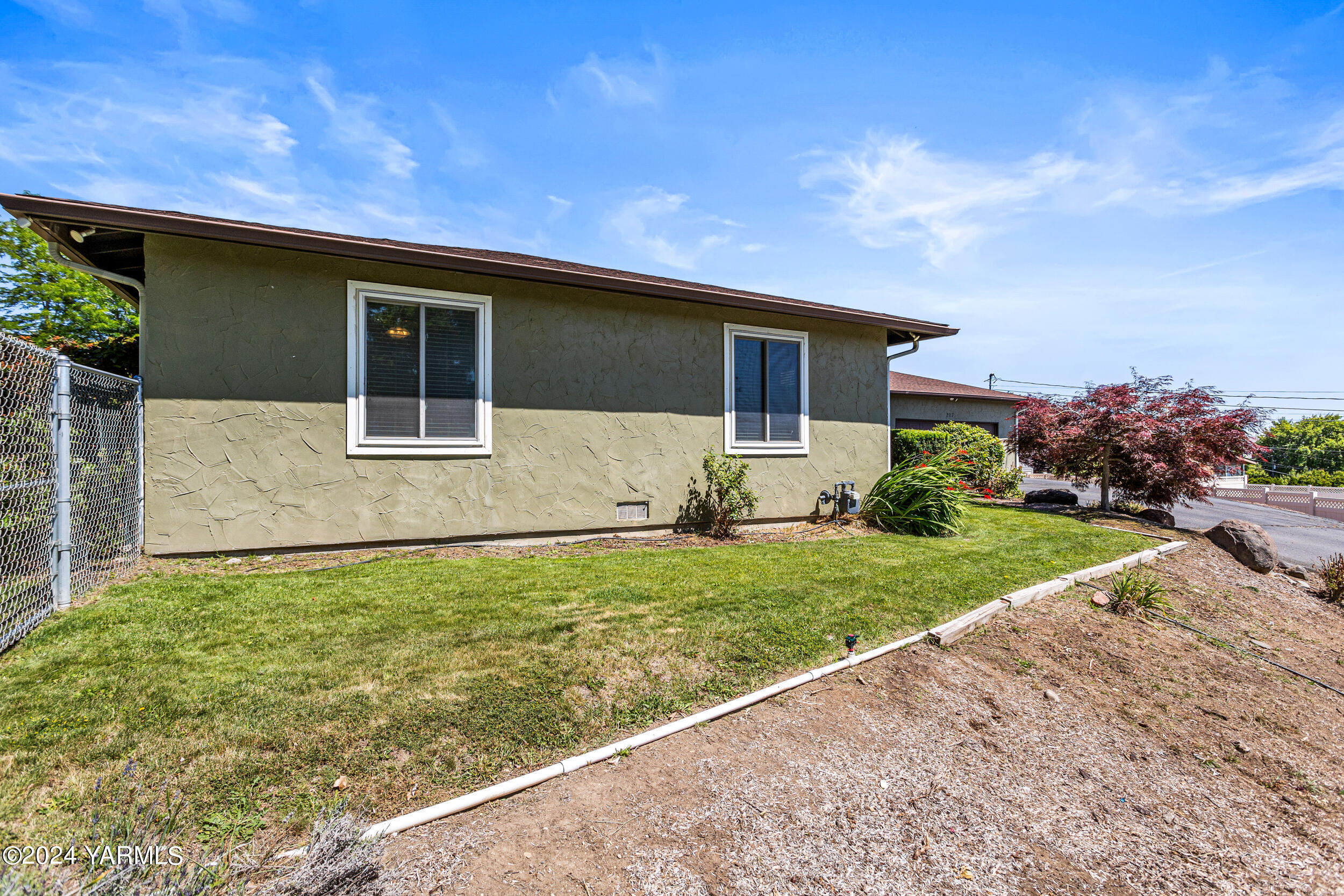 207 N 86th Ave