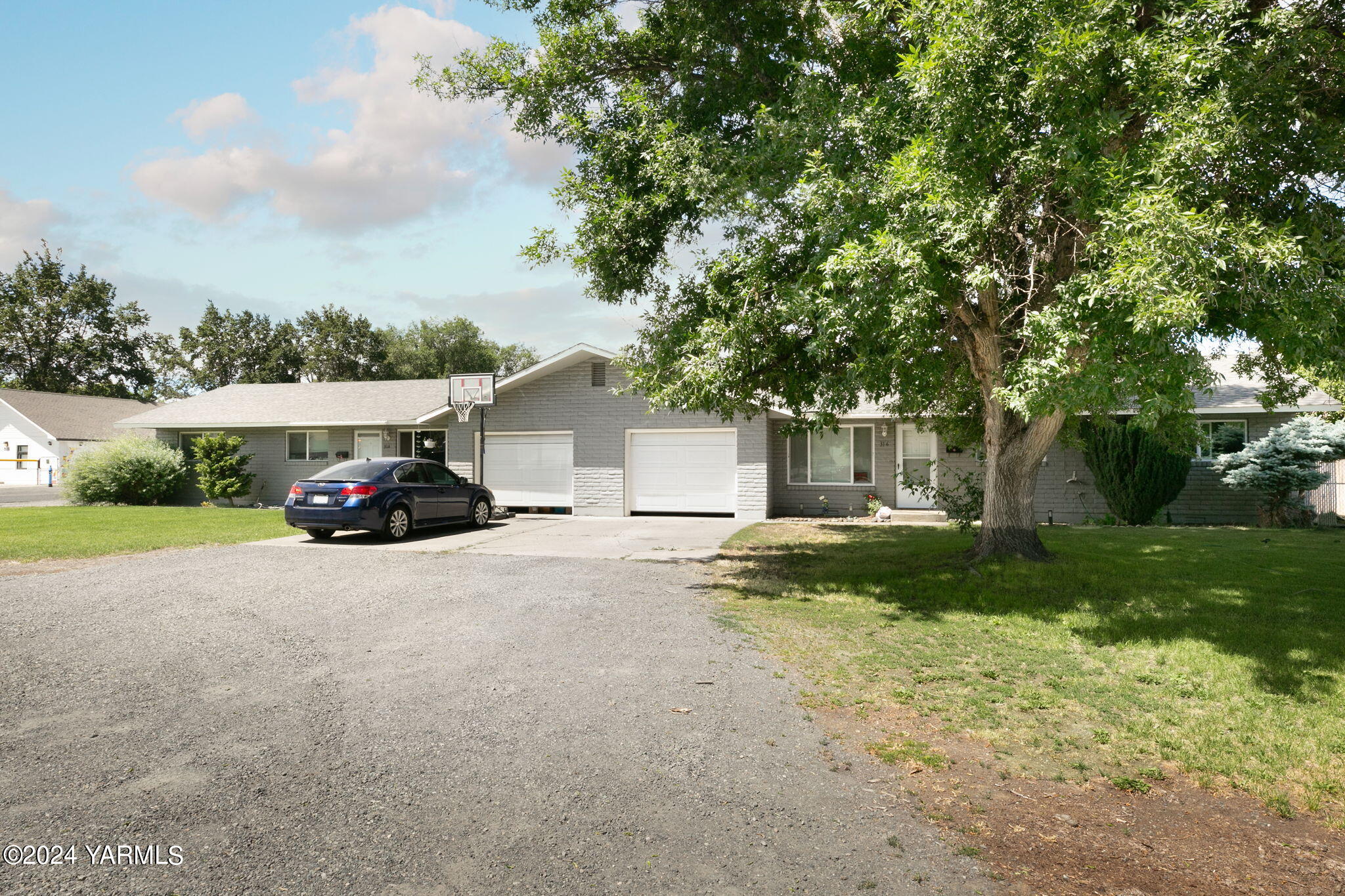314 N WENAS Rd Unit: 314-316