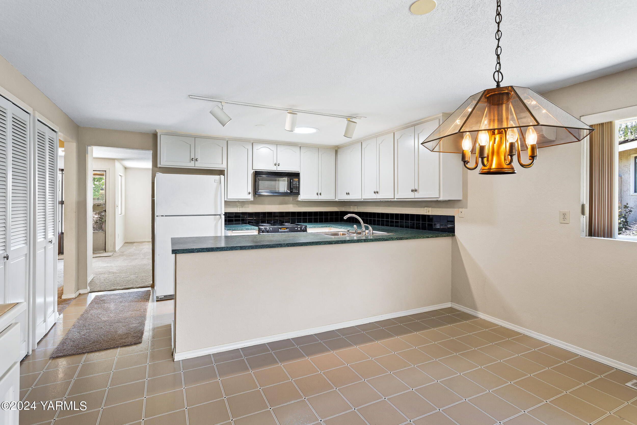 623 N 50th Ave
