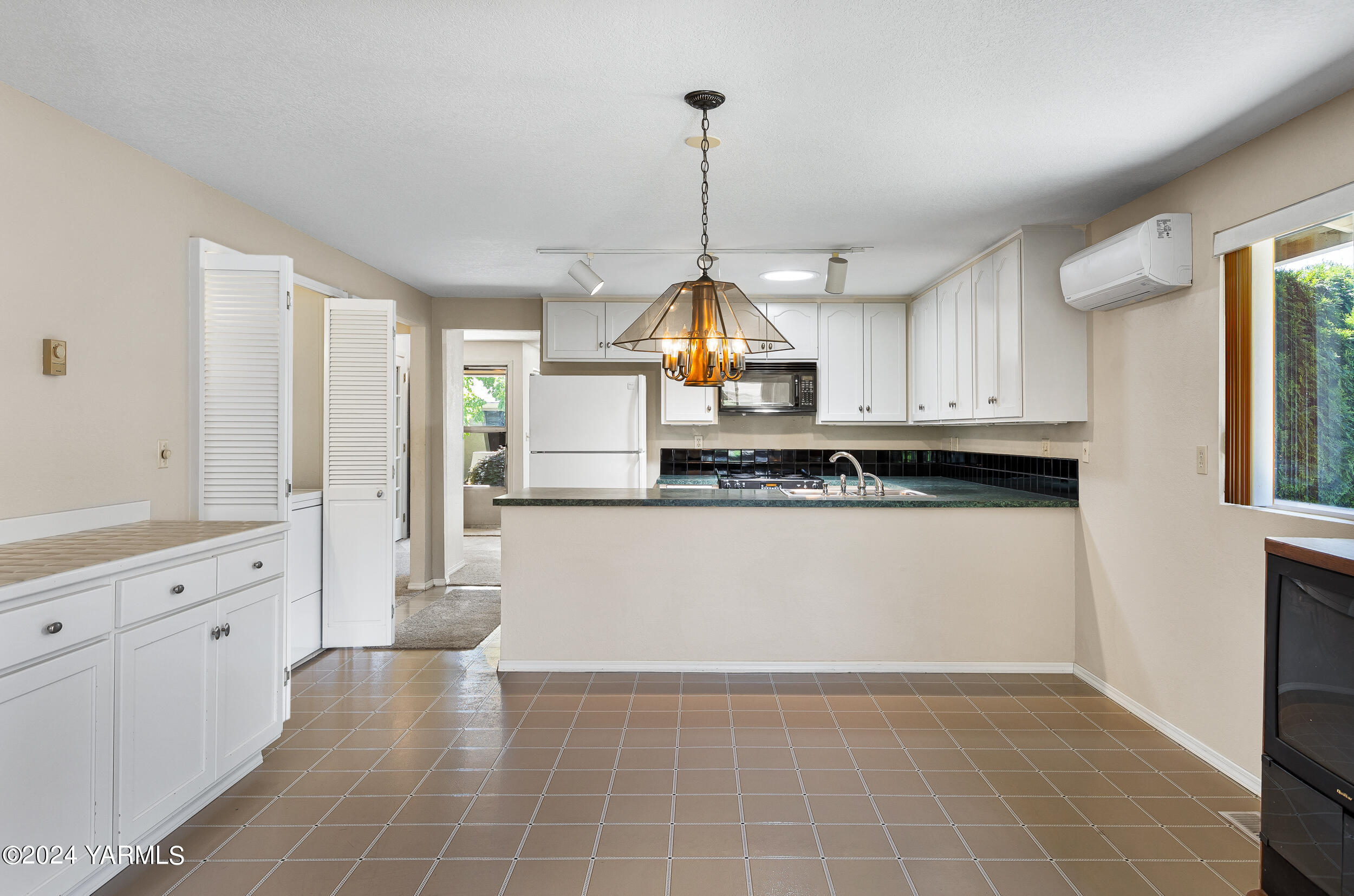 623 N 50th Ave