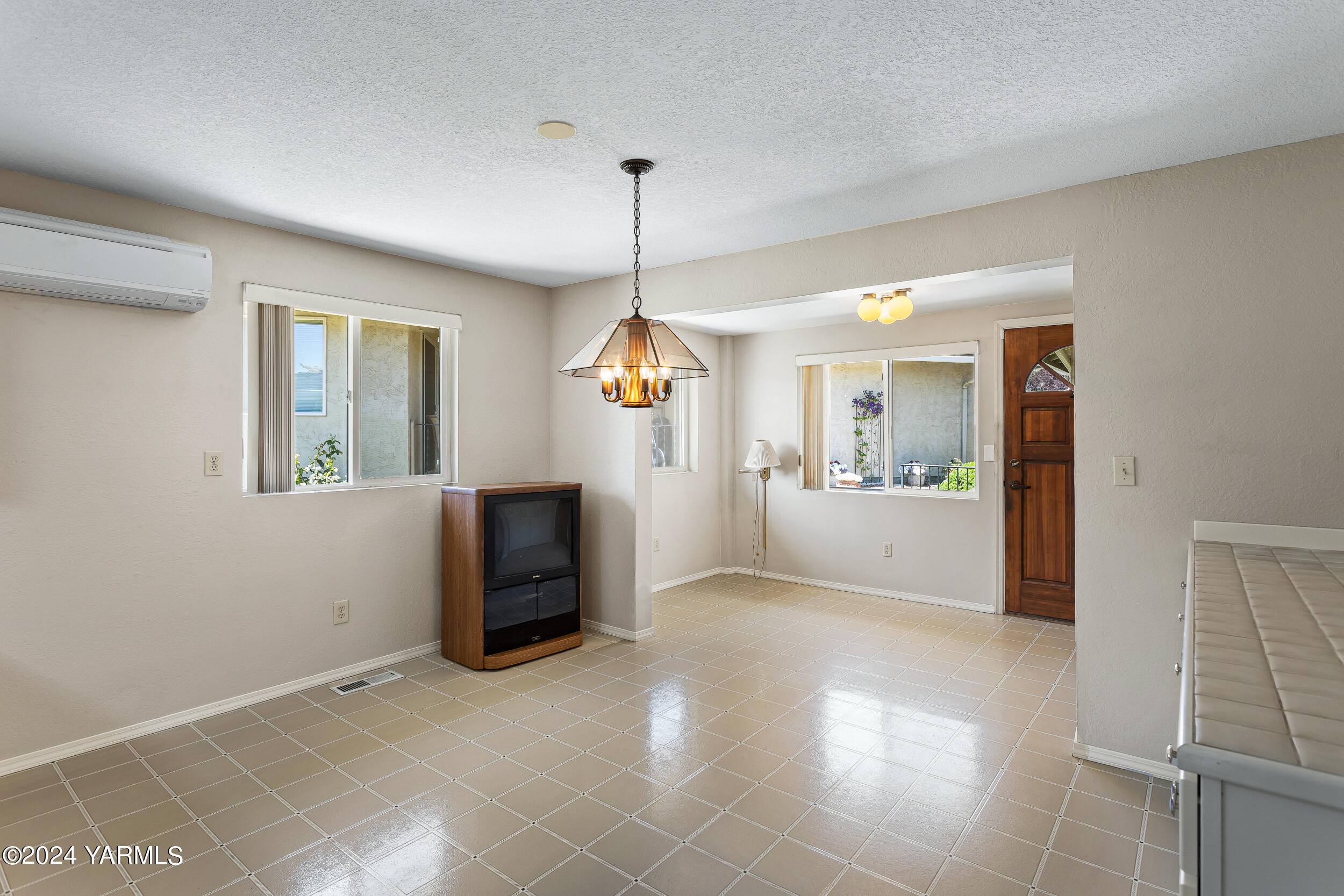 623 N 50th Ave