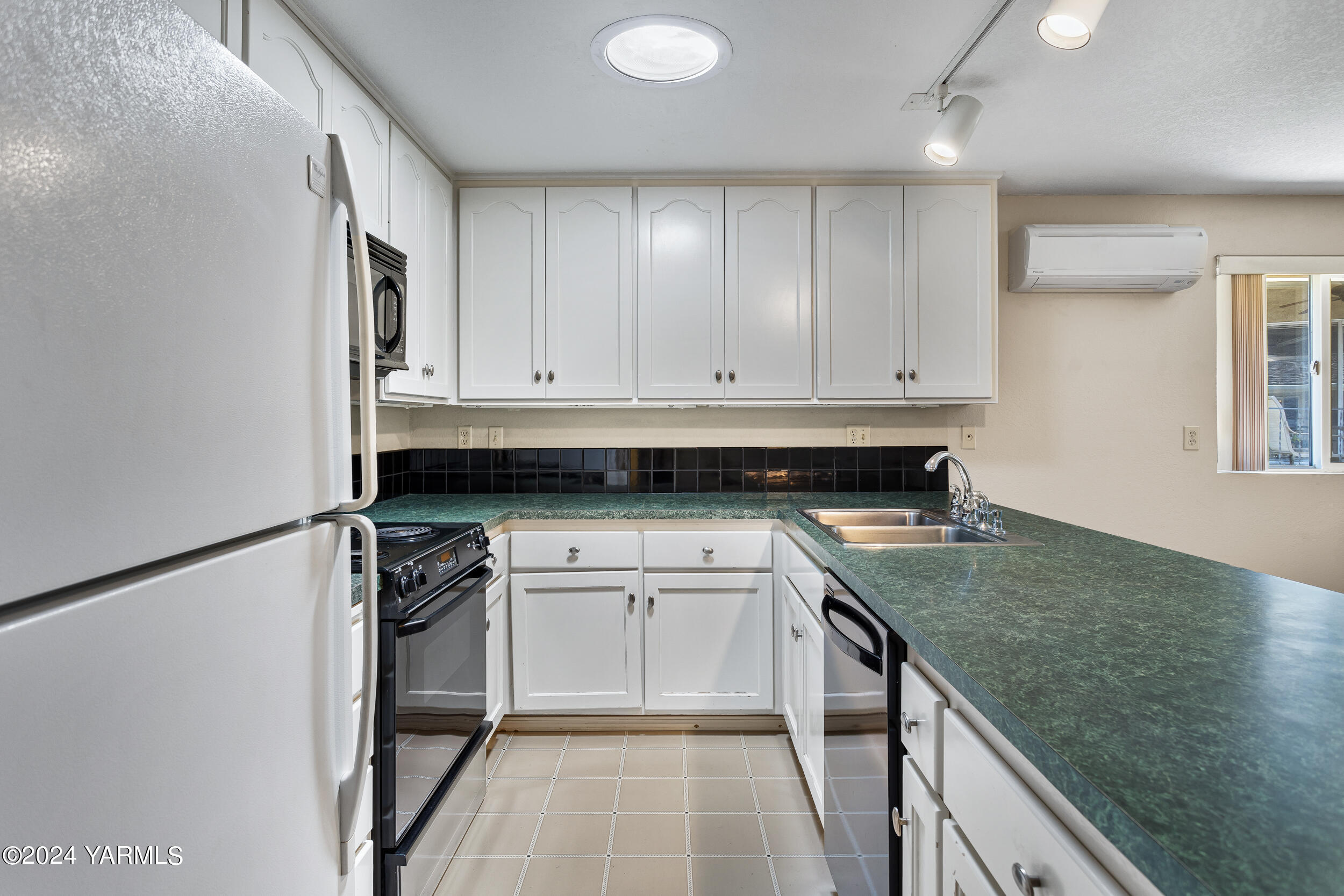 623 N 50th Ave