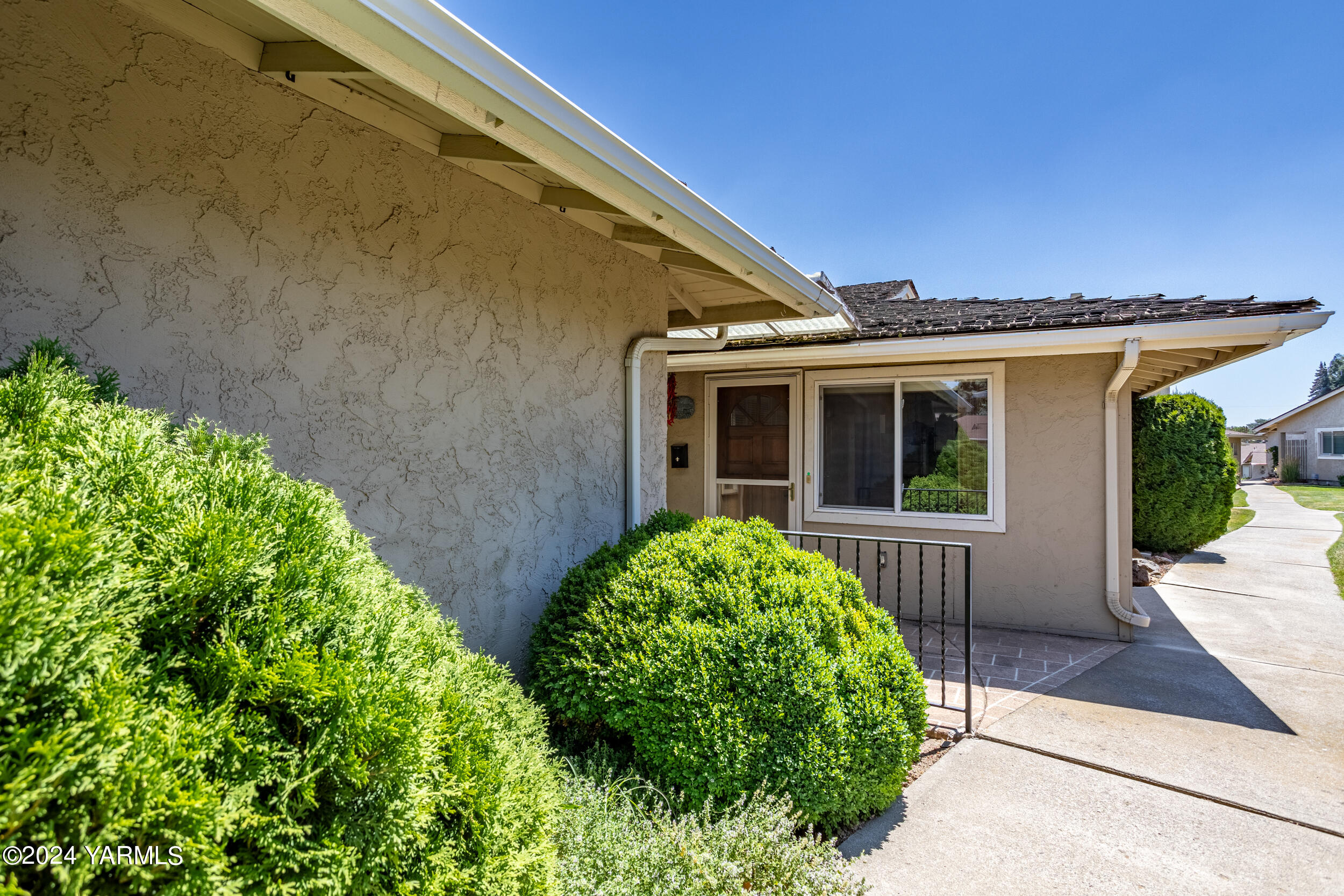 623 N 50th Ave