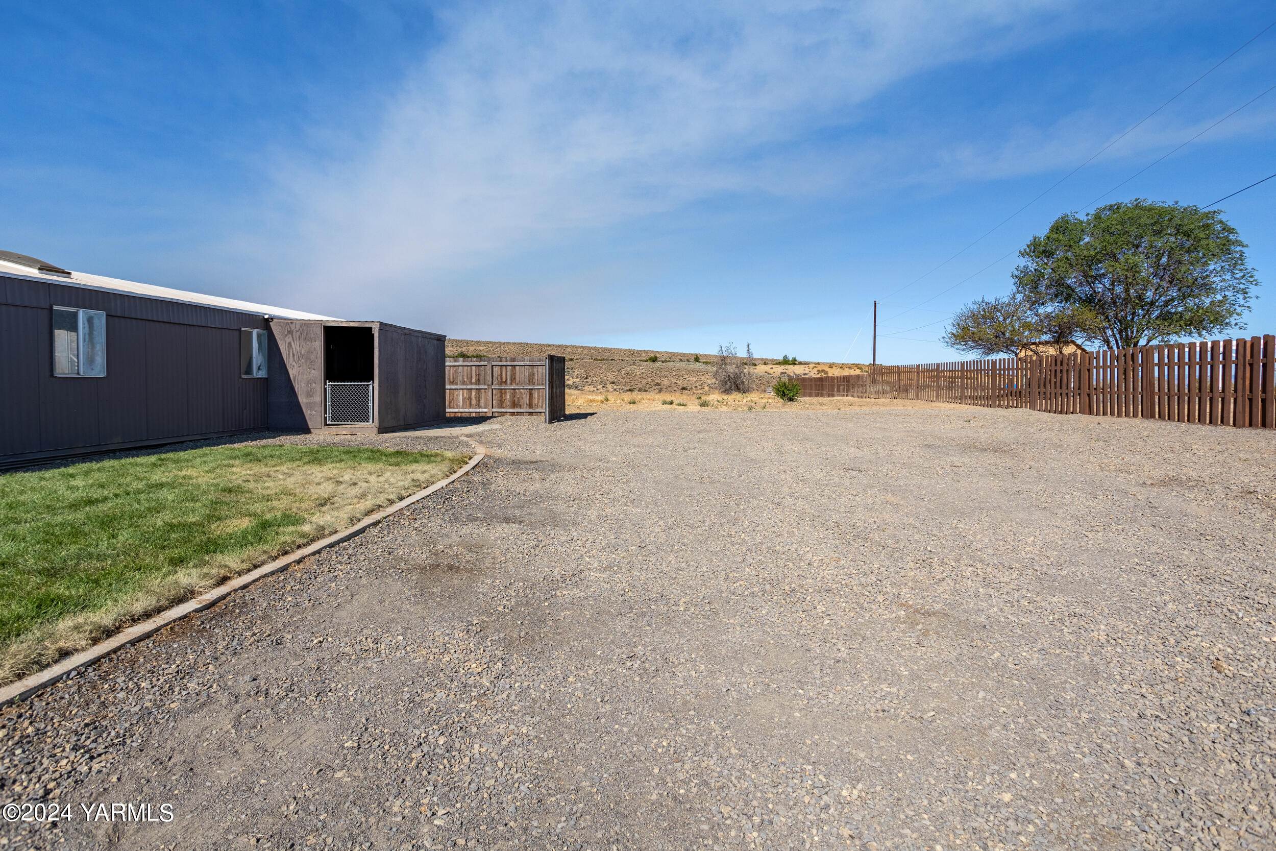 33 Hidden Acres Dr