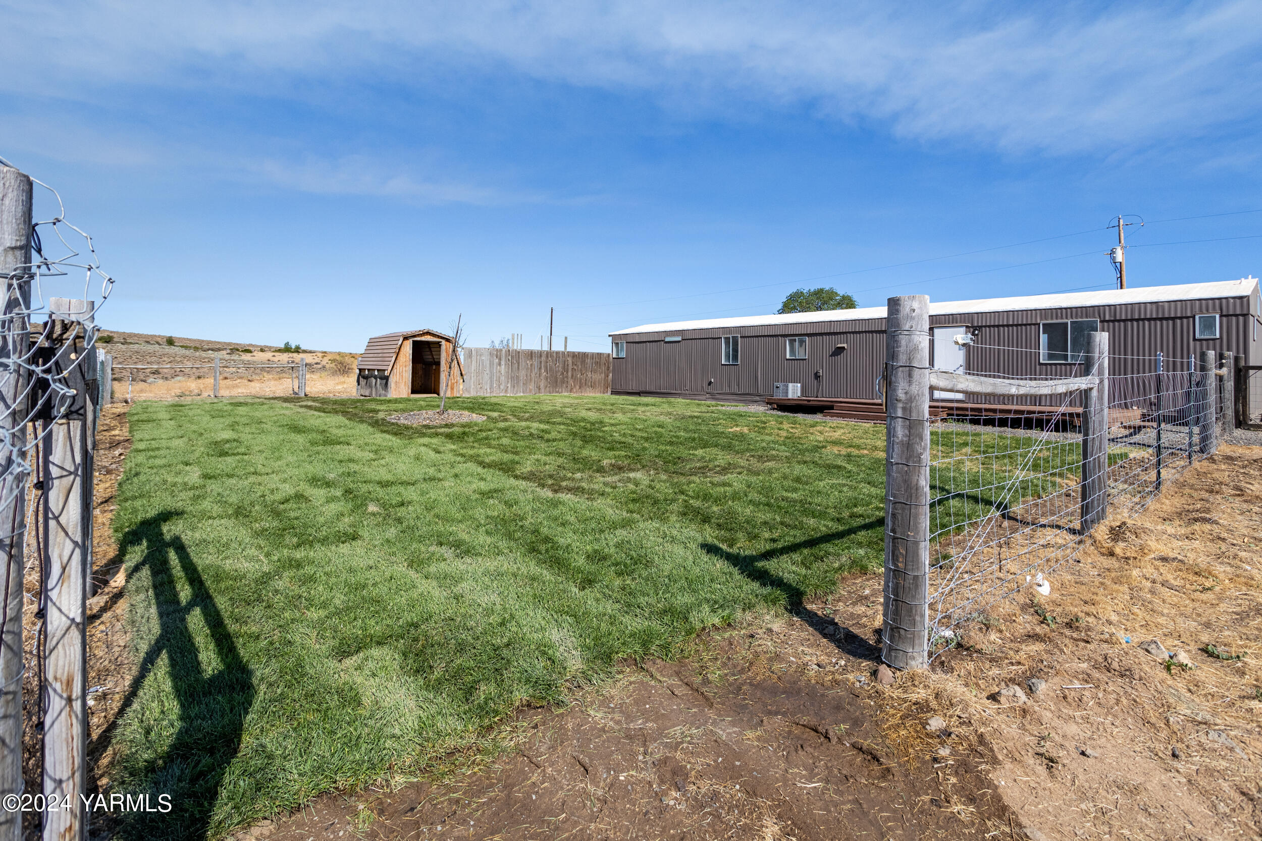 33 Hidden Acres Dr