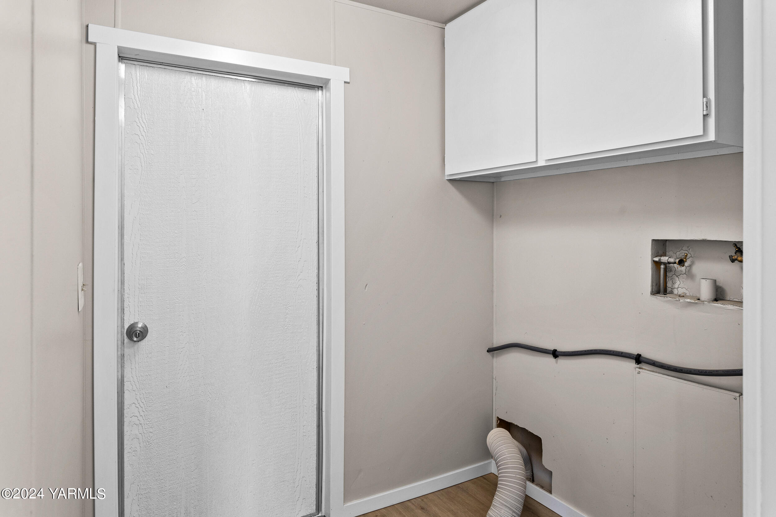 33 Hidden Acres Dr