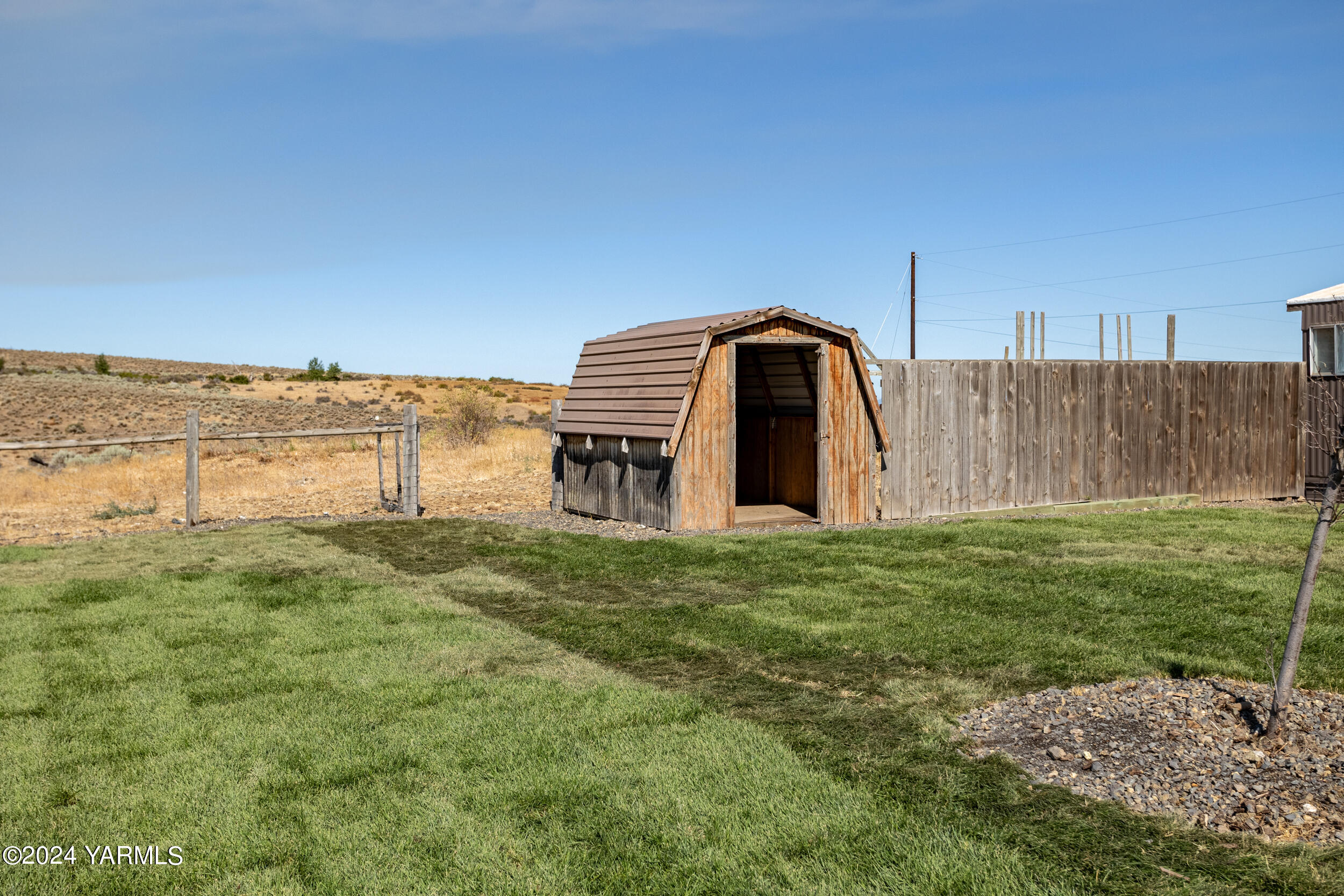 33 Hidden Acres Dr