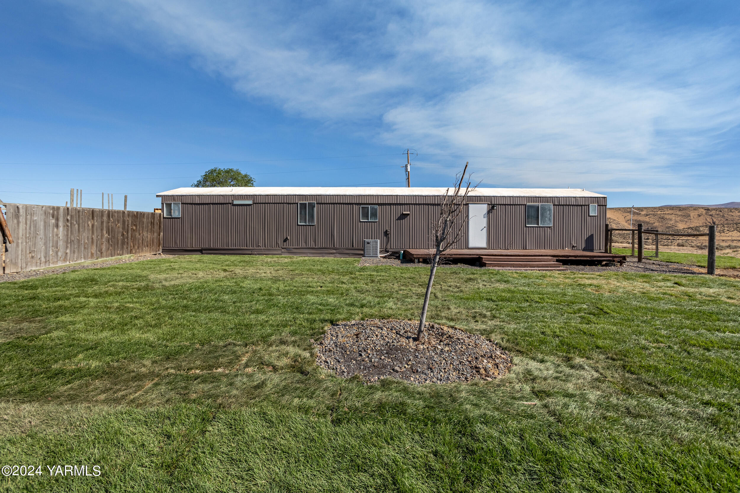 33 Hidden Acres Dr
