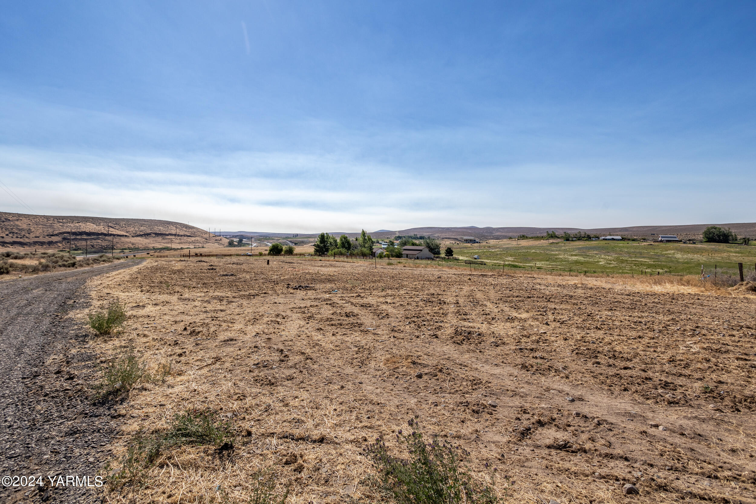 33 Hidden Acres Dr