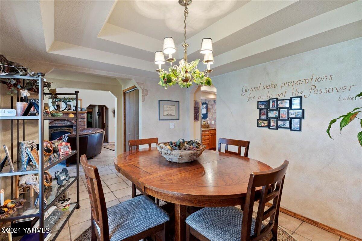 219 Clover Pl