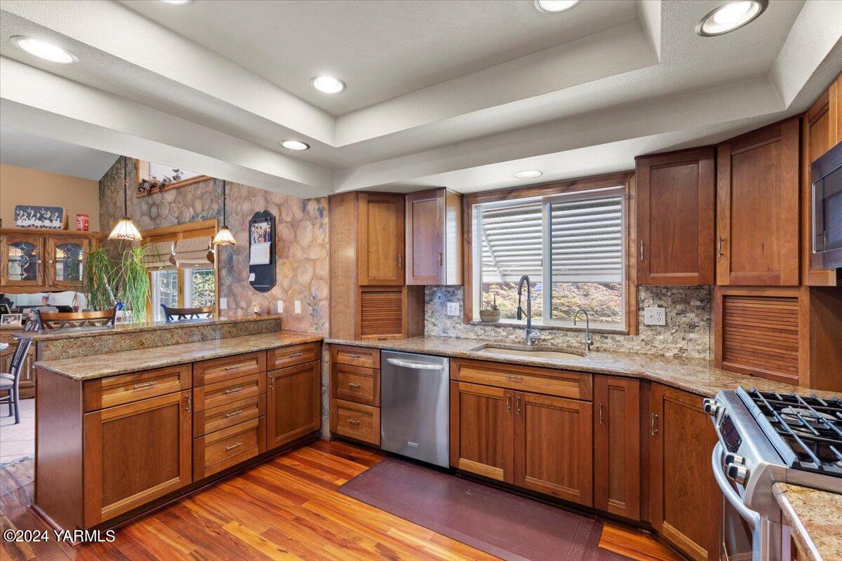 219 Clover Pl