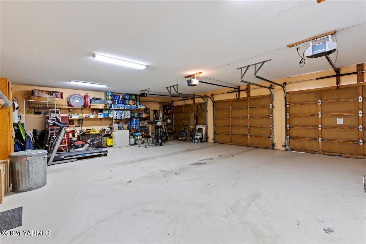 219 Clover Pl