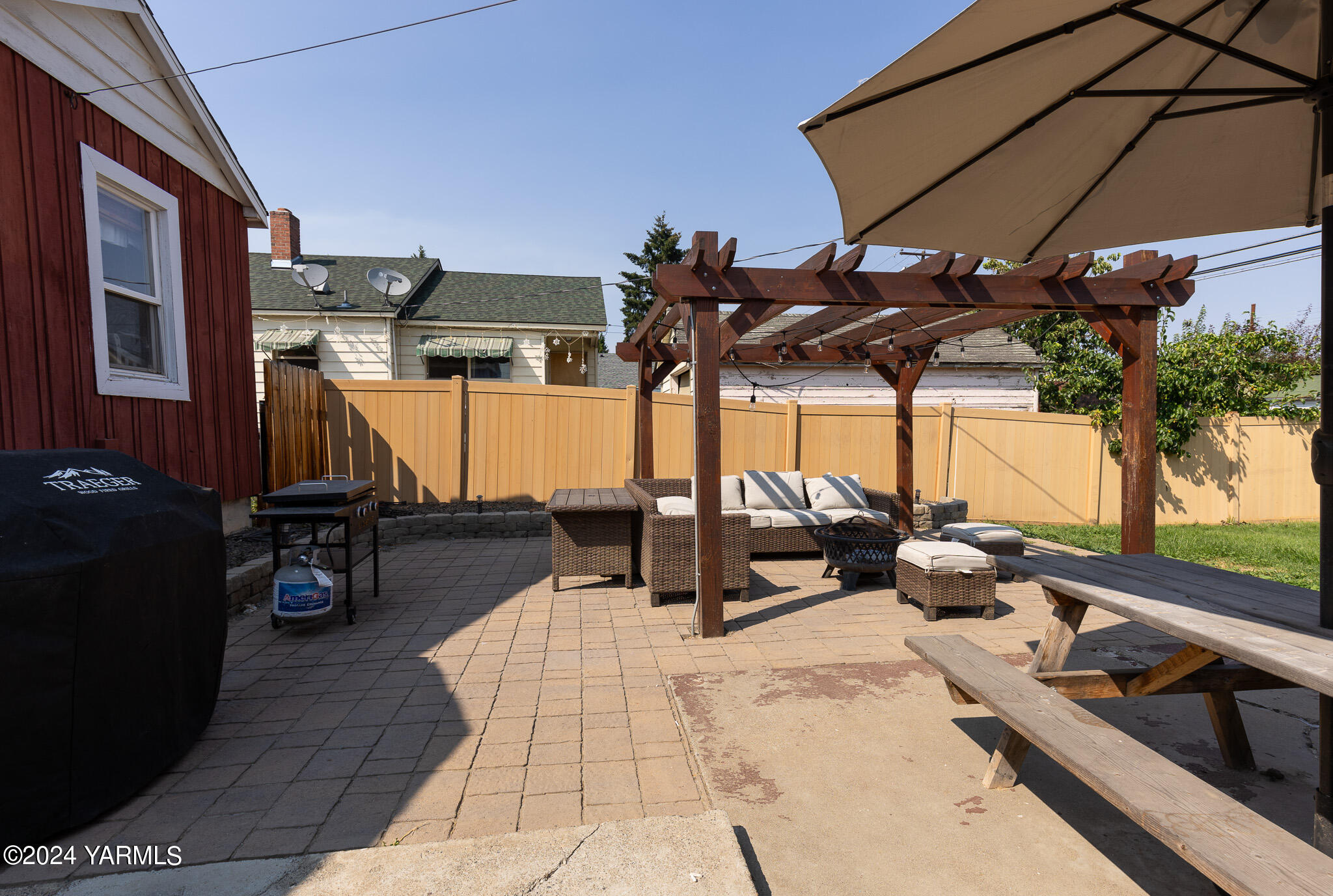 1013 S 17th Ave