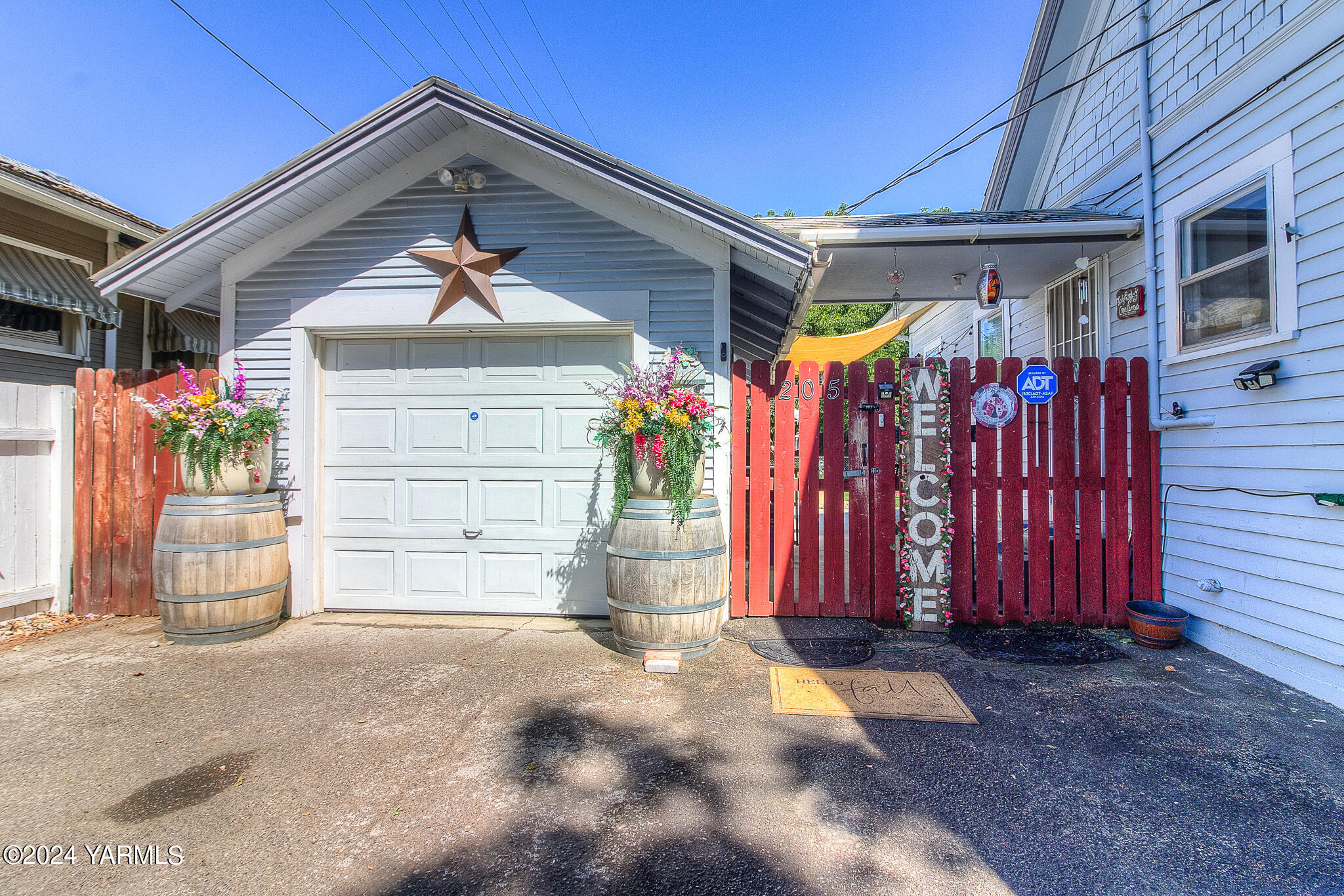 205 S 32nd Ave
