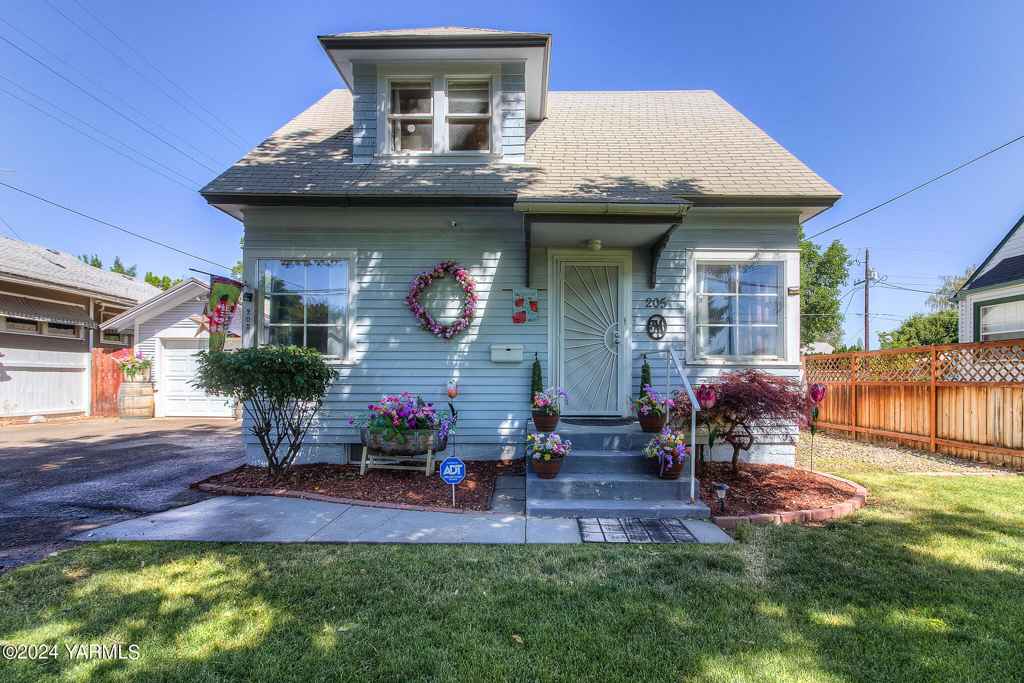 205 S 32nd Ave